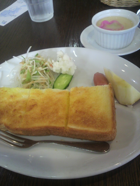 カフェ ド ブランツェのレポート写真2（ポニョ）