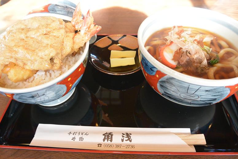 手打ちうどん 丼物 角浅のレポート写真2（レッツなシニア）