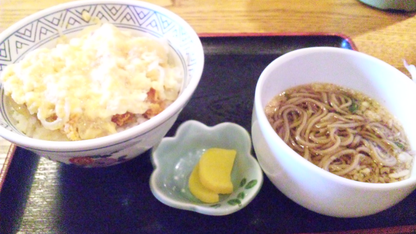 吉田屋天婦羅食堂のレポート写真2（レッツなシニア）