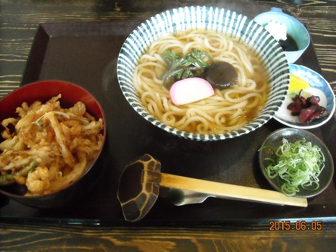 煮込みうどん たくのレポート写真4（レッツなシニア）