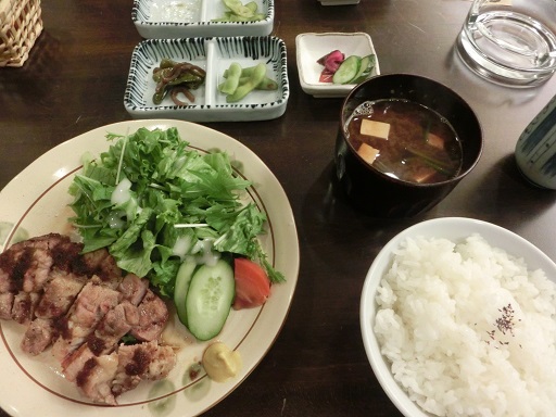 網焼dining 衣手のレポート写真1（レッツなミドル）