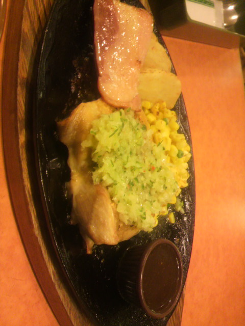 サイゼリヤ 岐阜薮田店のレポート写真2（ポニョ）