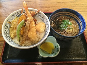 吉田屋天婦羅食堂のレポート写真1（マロン）