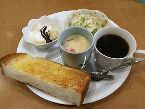 喫茶 お食事 Awazuのレポート写真1（マロン）