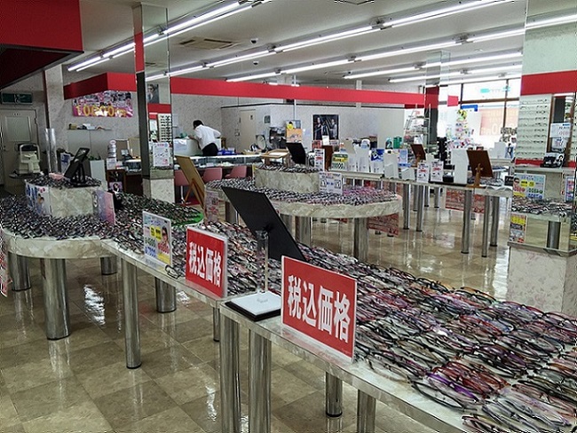 メガネ赤札堂　多治見店のレポート写真4（瀬戸の人）