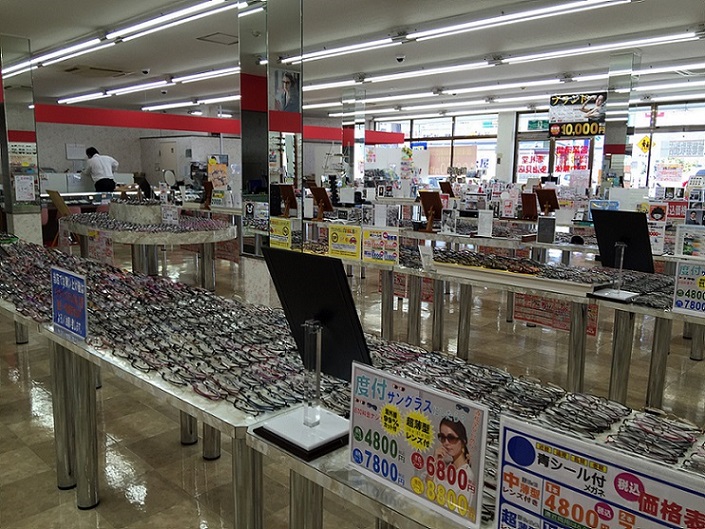 メガネ赤札堂　多治見店のレポート写真5（瀬戸の人）