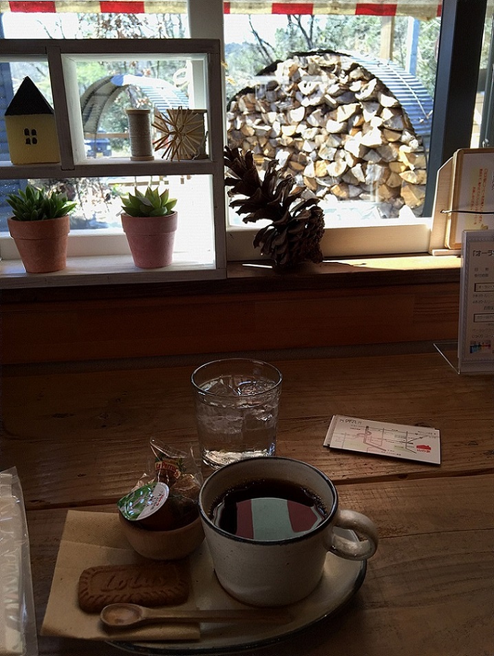 caffeとzakka Rのレポート写真2（瀬戸の人）