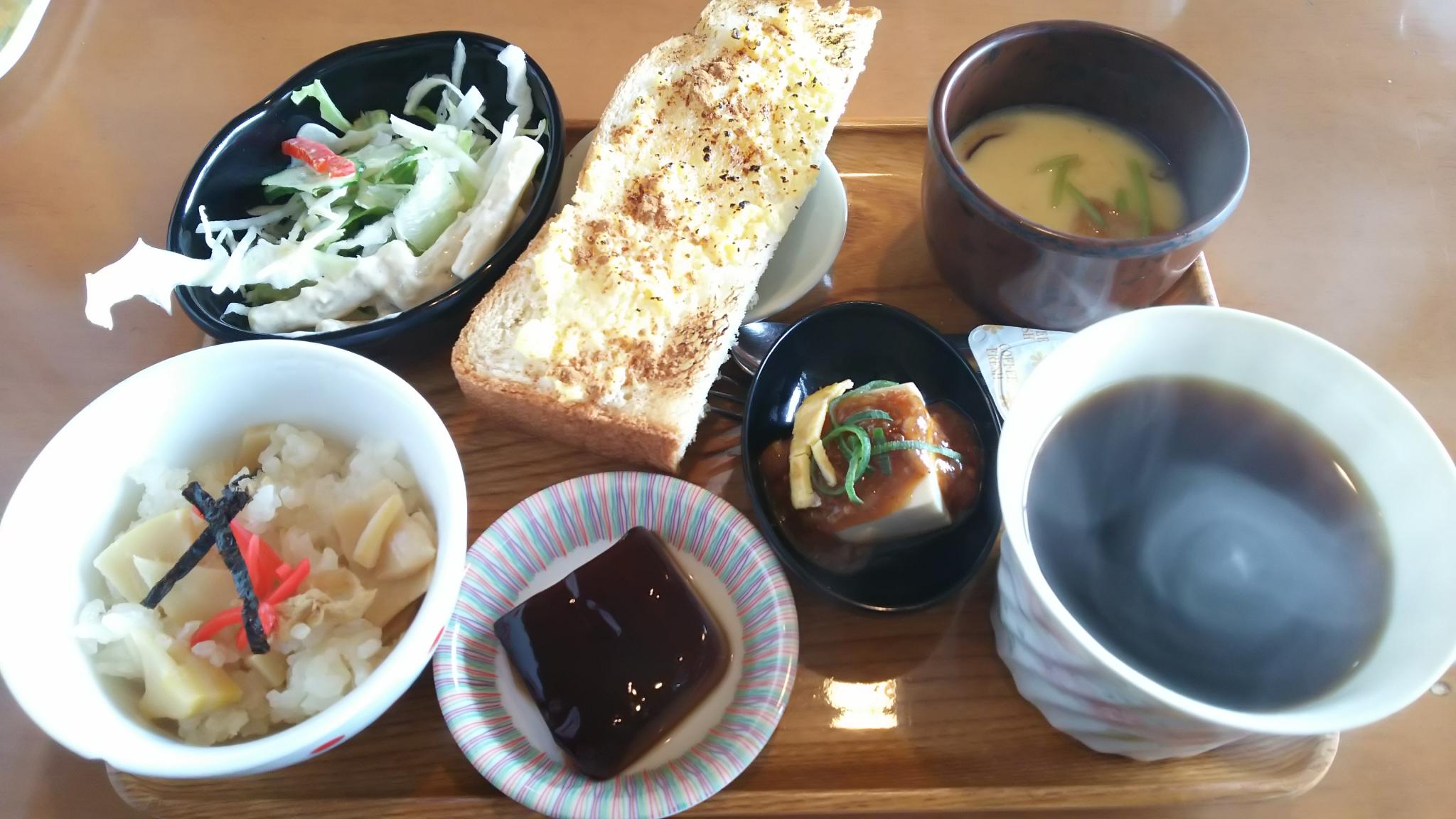 コーヒーラウンジBellのレポート写真1（める）