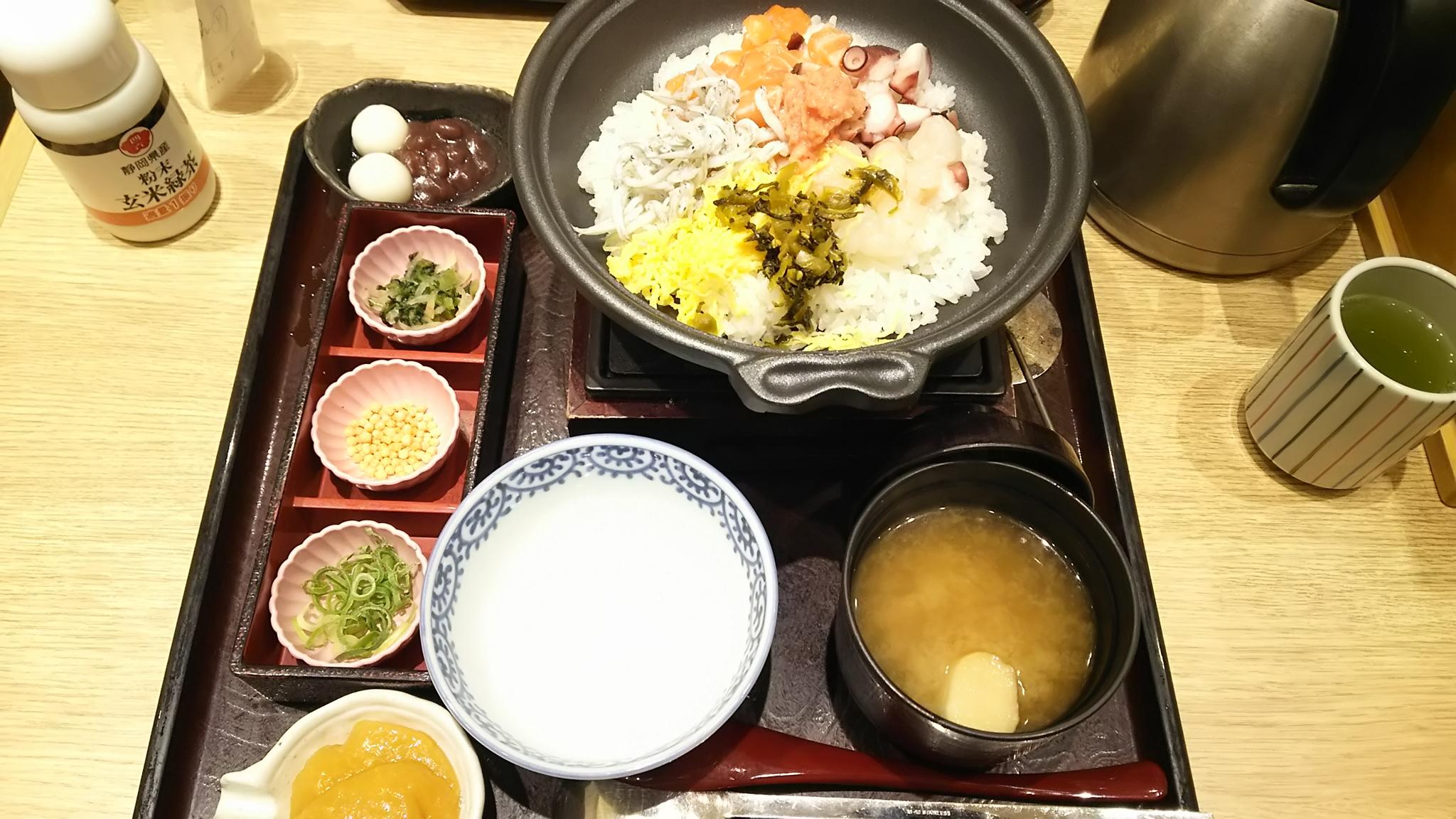 おひつごはん四六時中 モレラ岐阜店のレポート写真1（める）