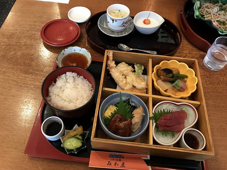 峠の茶寮 みわ屋のレポート写真2（瀬戸の人）