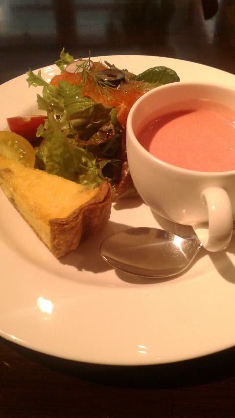 LE PETIT PARISのレポート写真3（ポニョ）