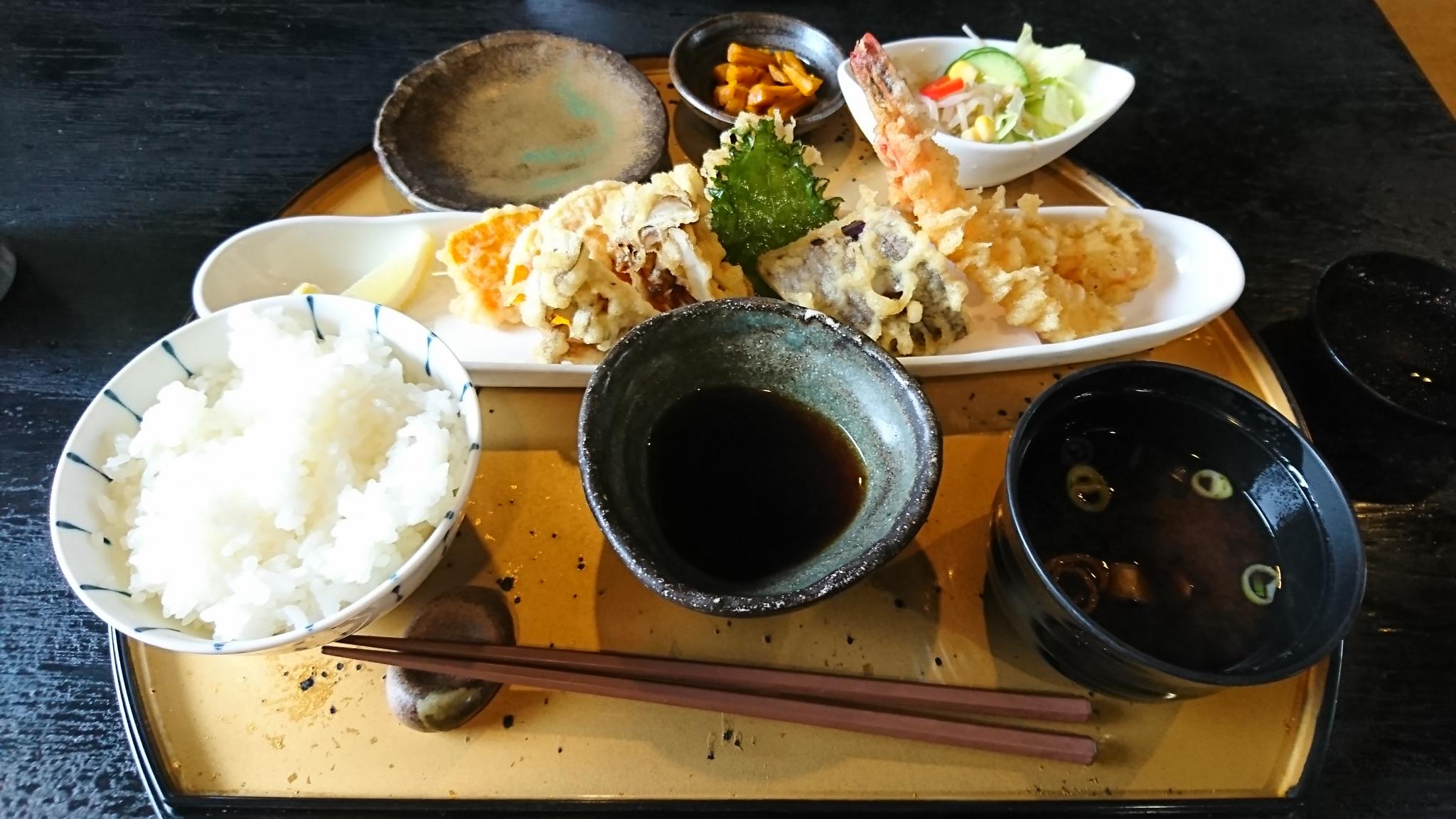 天食 かまどのレポート写真1（ひすい）