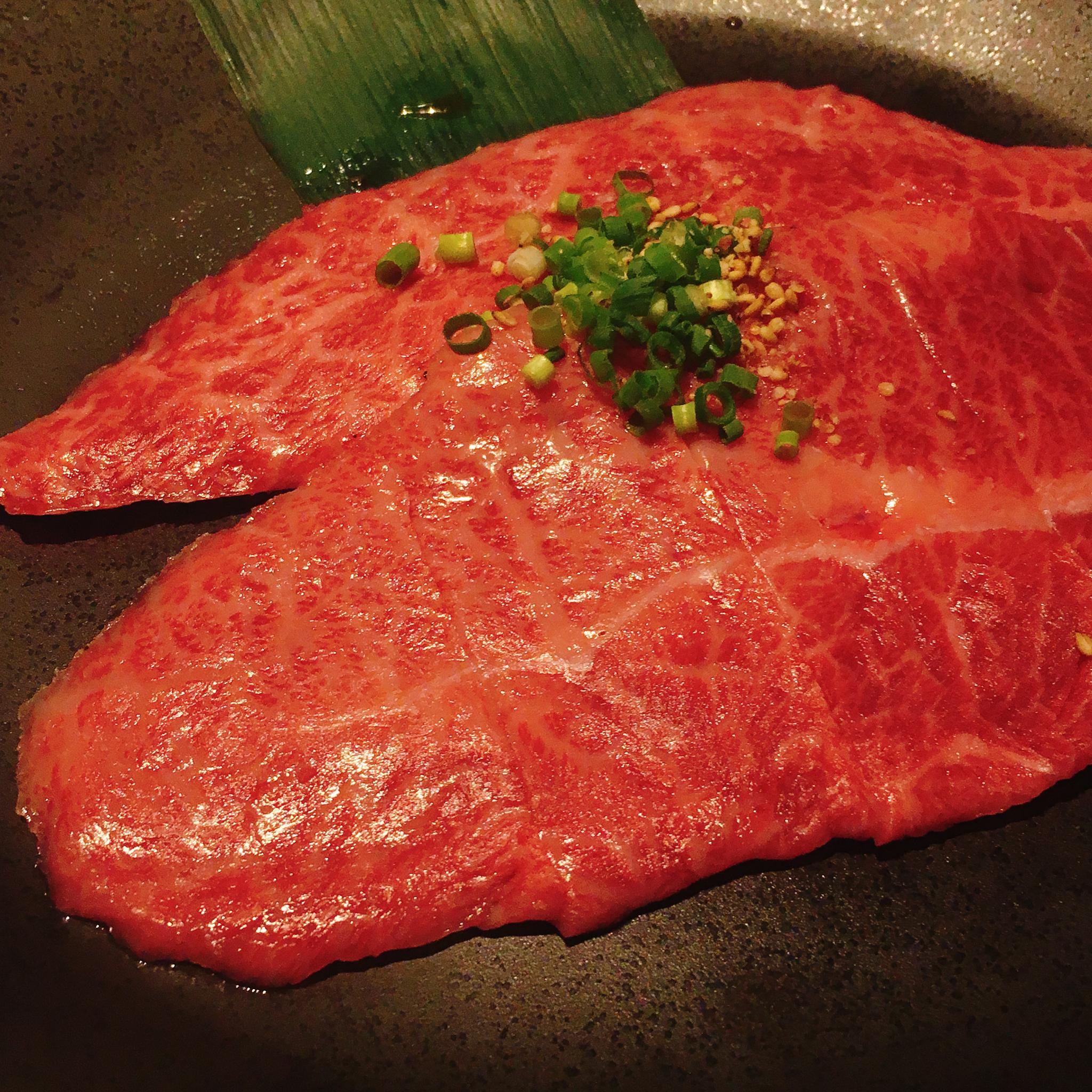炭火焼肉・冷麺 めいらく苑 本店のレポート写真2（岐阜の食いしん坊担当）