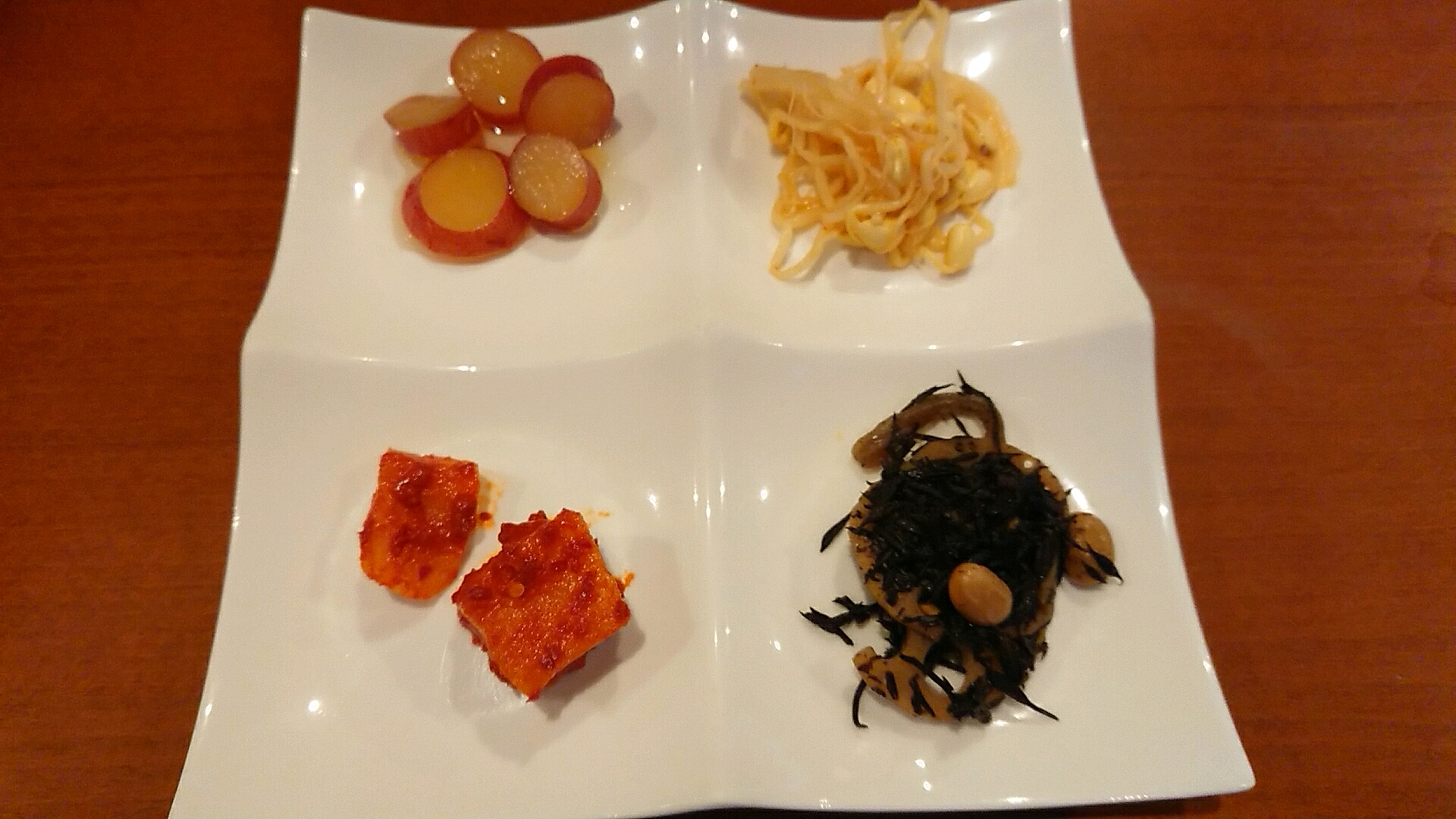 韓国食彩 オモニ 各務原店のレポート写真3（ヨゼ）