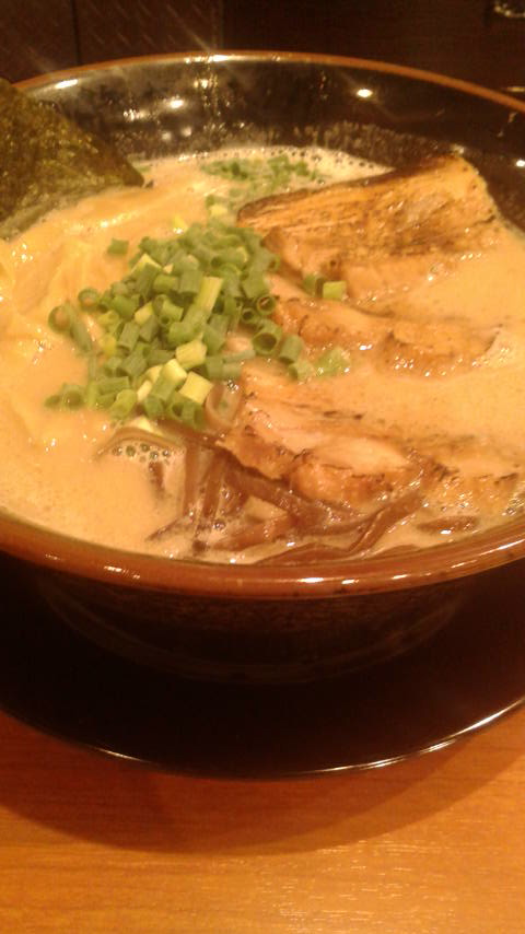 まぜそばラーメン 弦 宇佐南店のレポート写真1（ポニョ）
