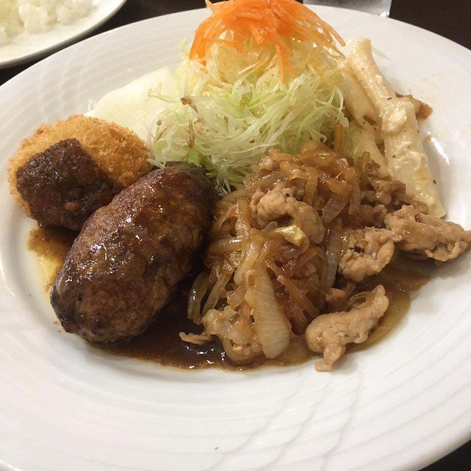 赤れんがのレポート写真2（岐阜の食いしん坊担当）
