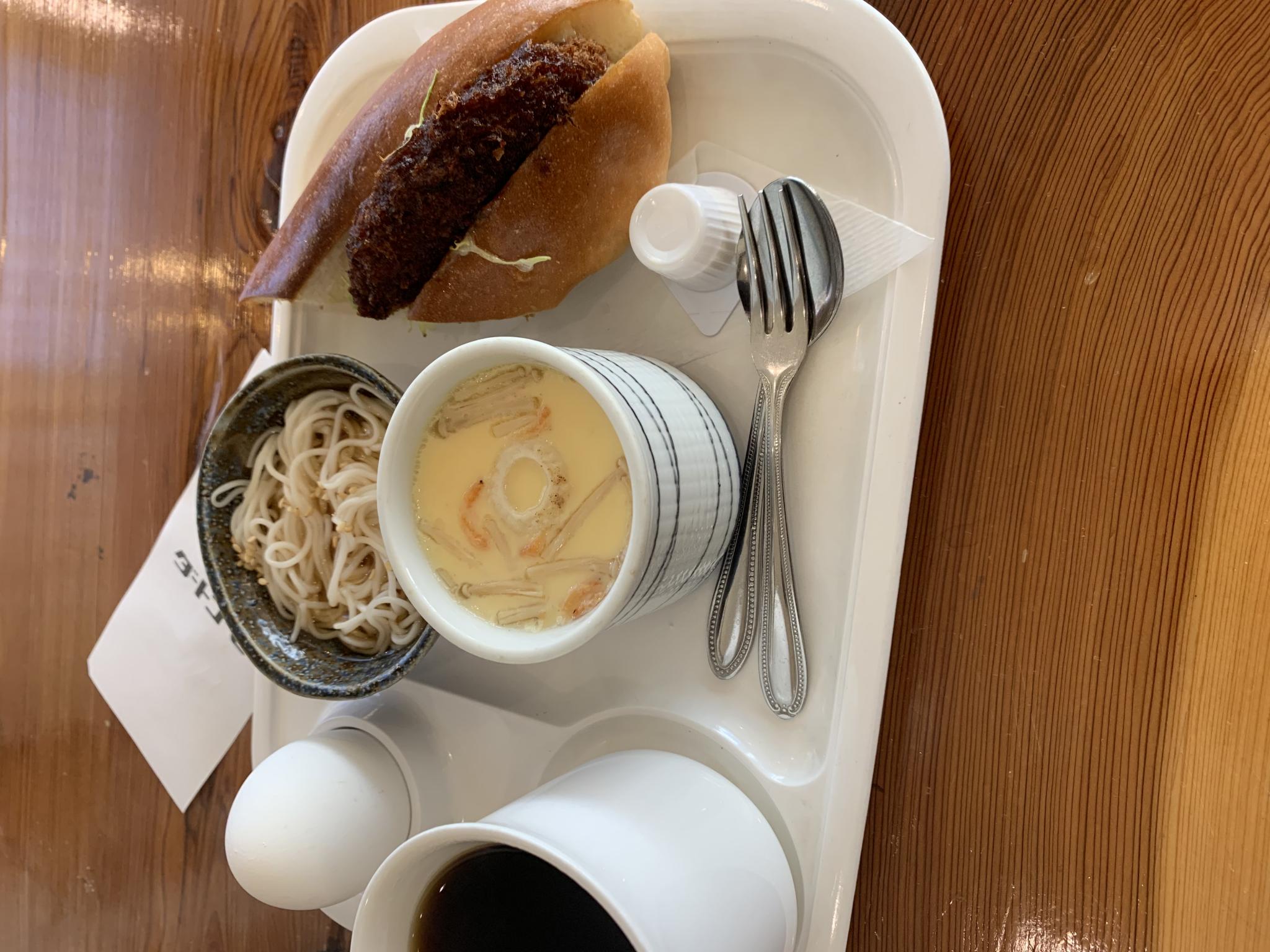 カフェテラス バイカルのレポート写真1（ポニョ）