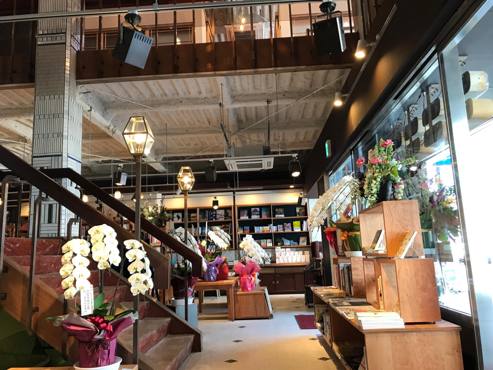 ひらく本屋 東文堂本店のレポート写真3（瀬戸の人）