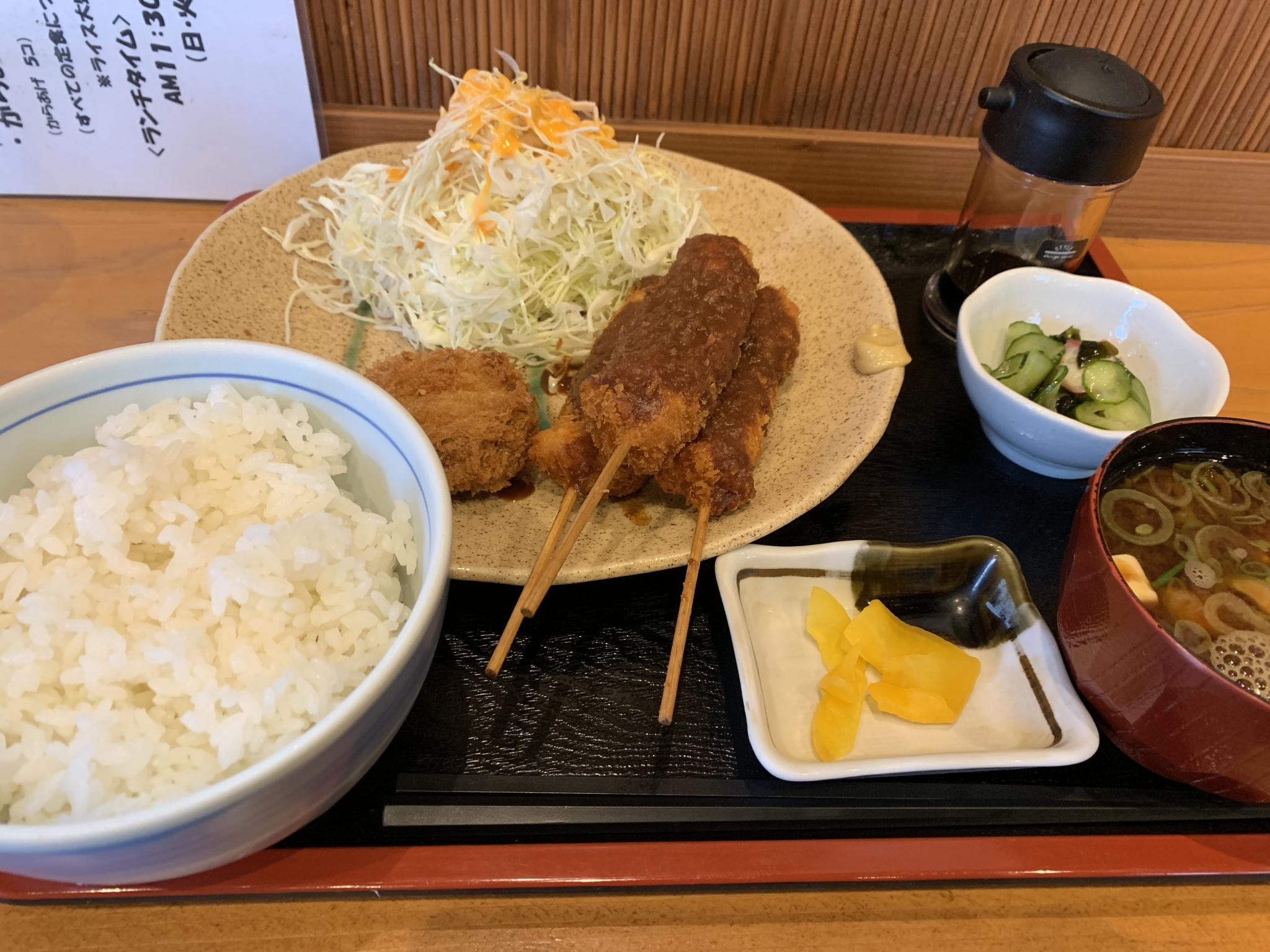 やきとり 串麿のレポート写真1（ポニョ）
