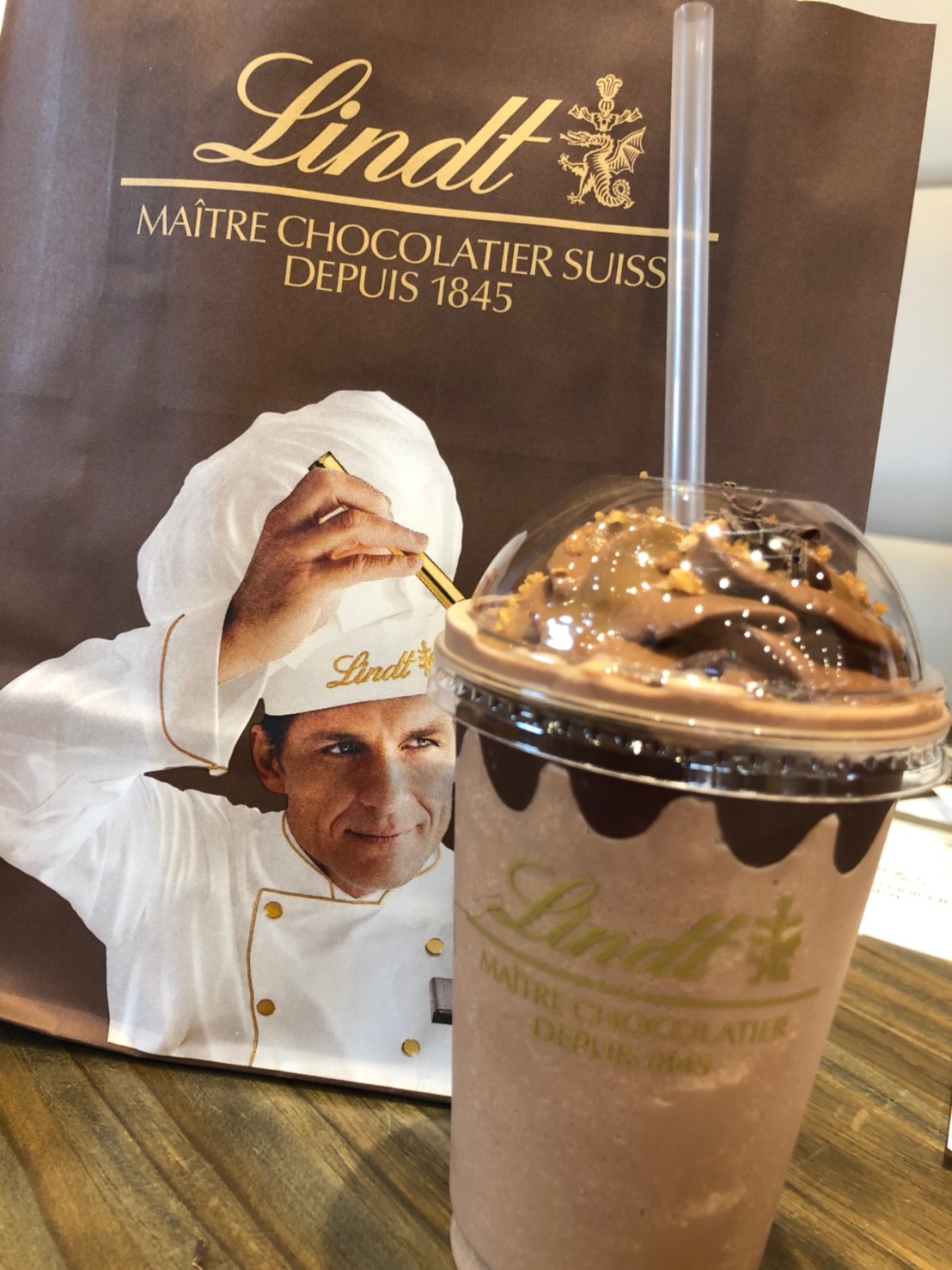 Lindt Chocolat Boutique & Café 土岐プレミアムアウトレット店のレポート写真1（えころん）