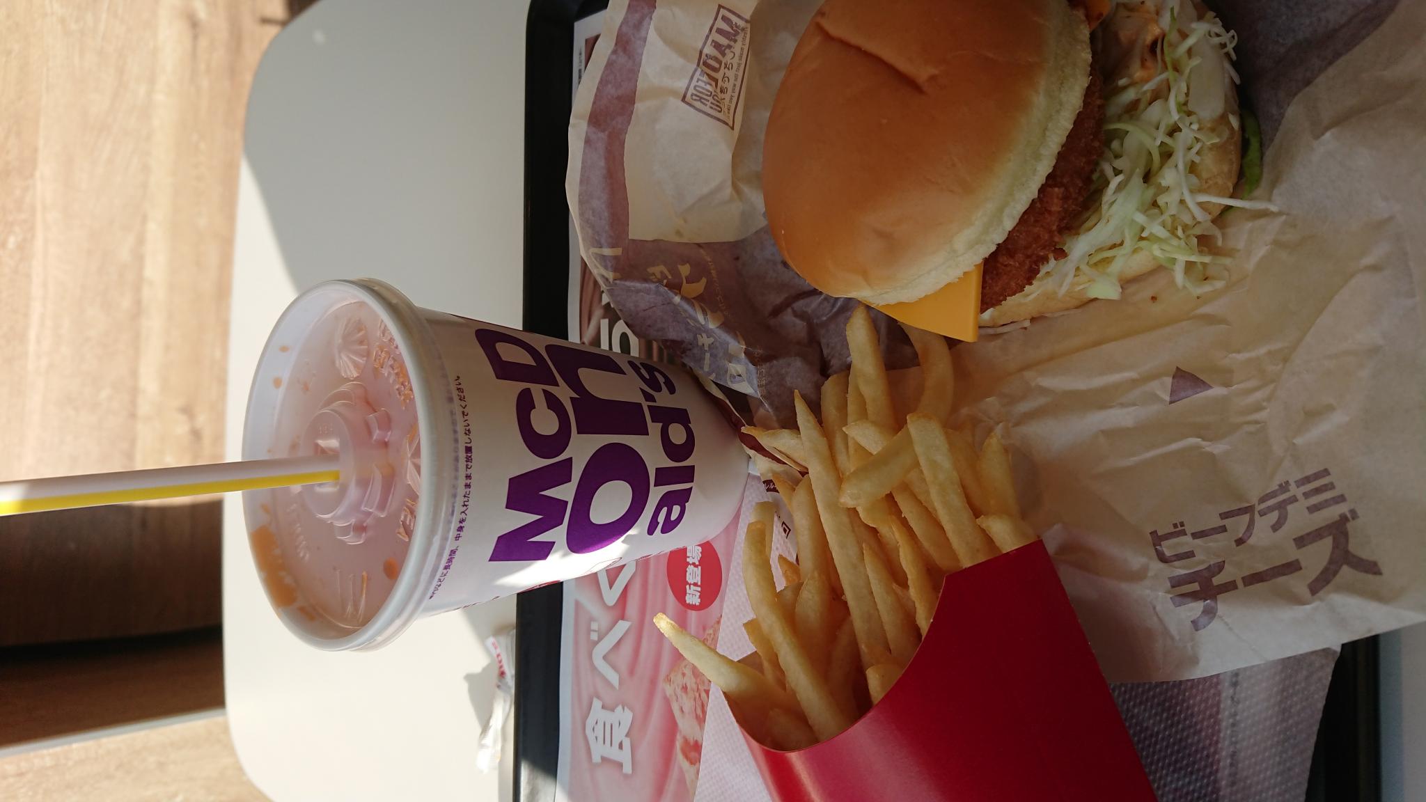 マクドナルド 21号鵜沼店のレポート写真1（ヨゼ）