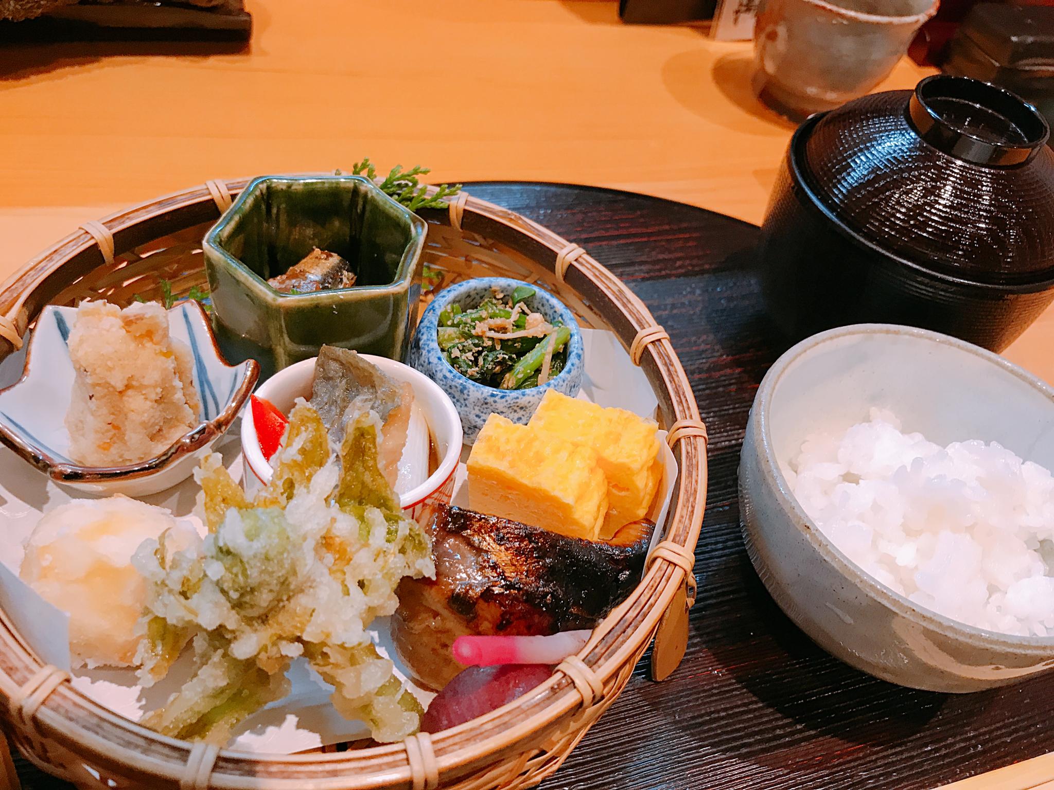 日本料理 雅味 近どうのレポート写真2（栗きんとん）