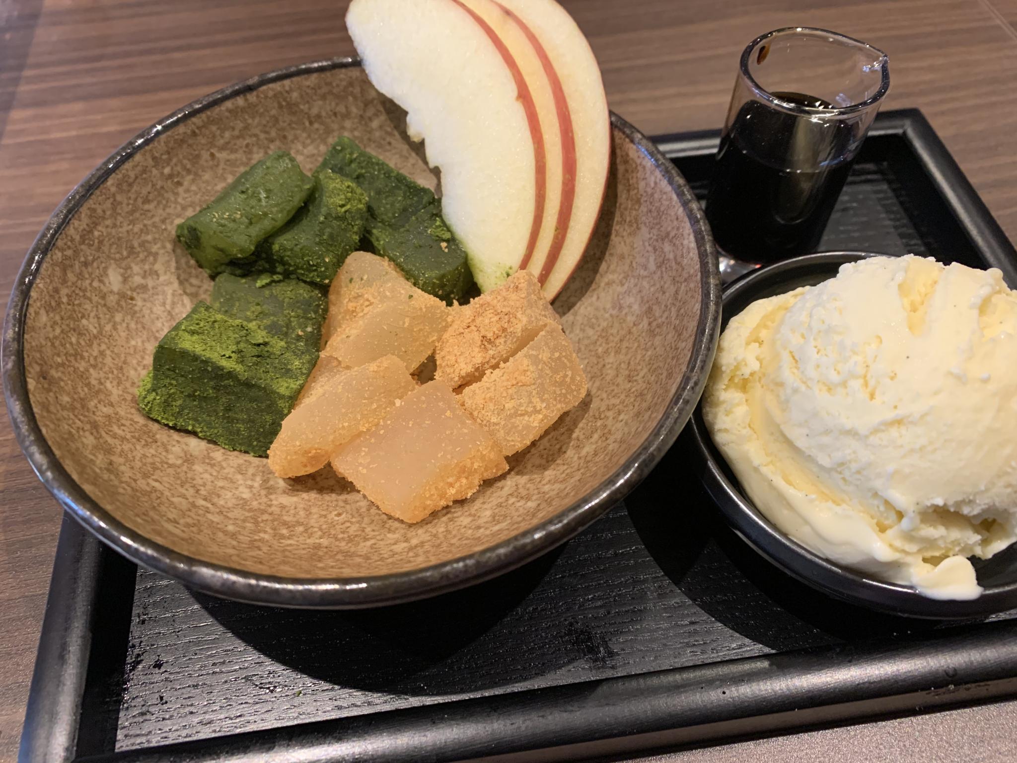 茶房 よし田のレポート写真1（ポニョ）