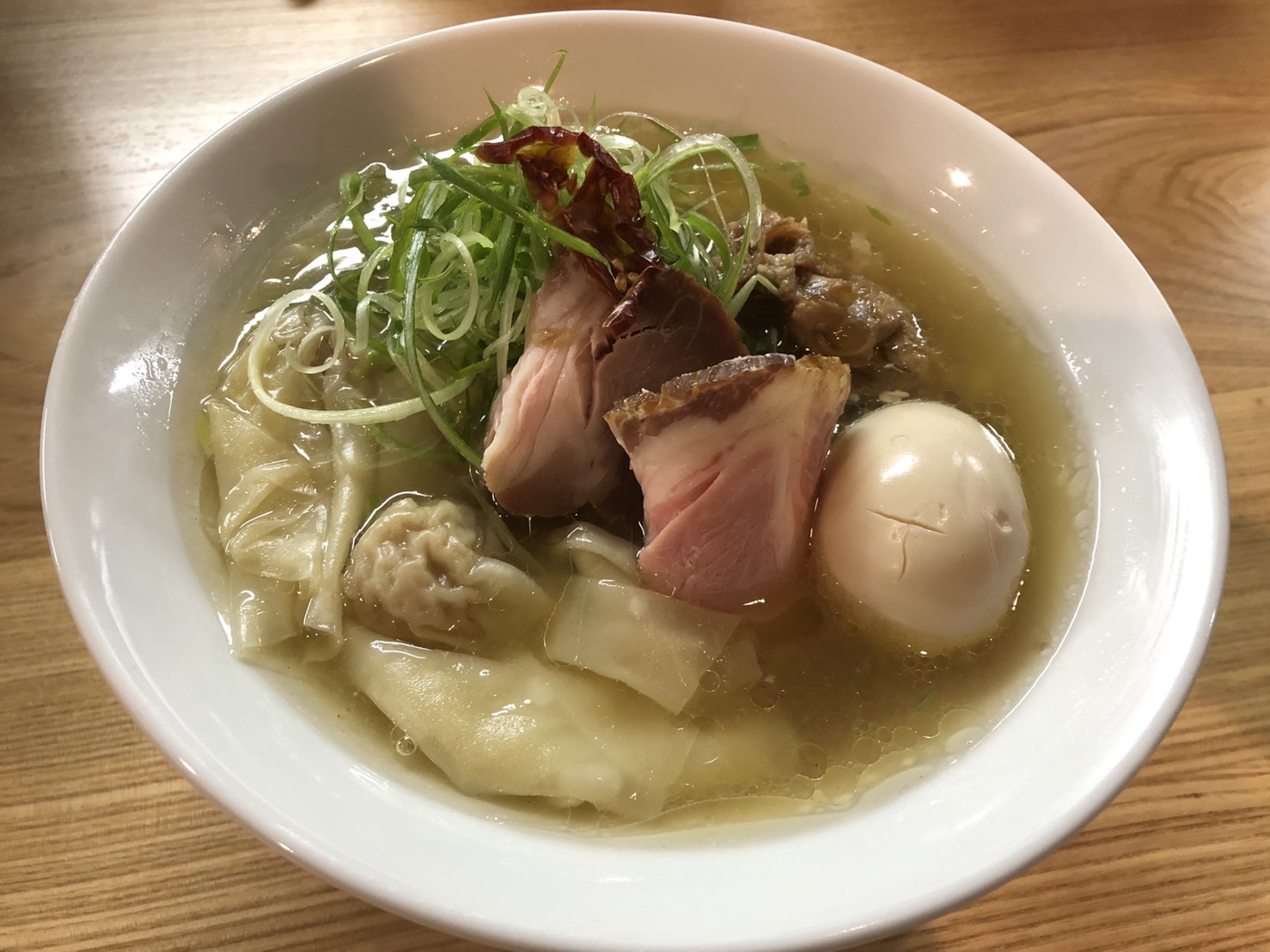 麺 㐂色のレポート写真1（えころん）