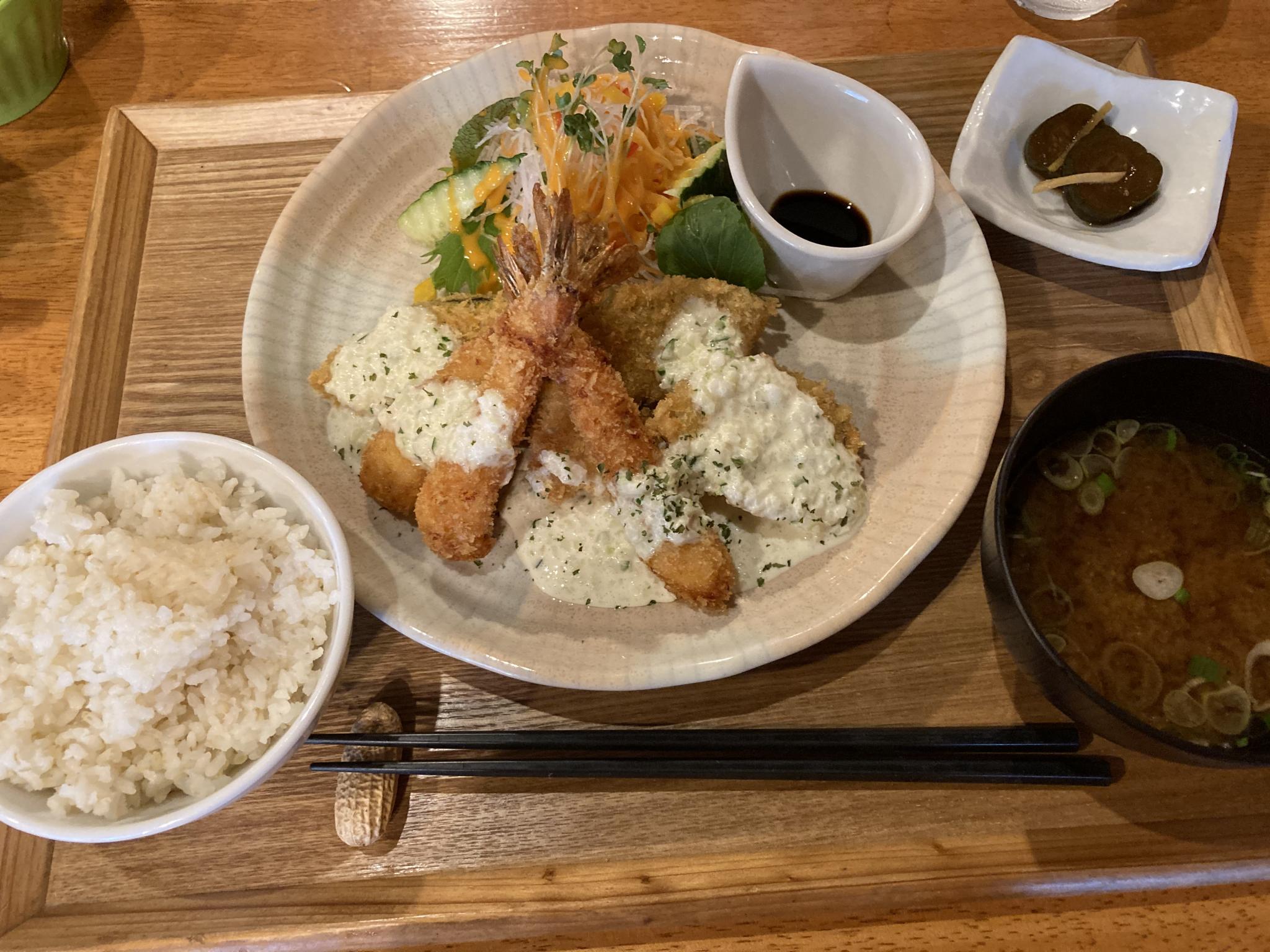 ブルースカフェ、おとなりすうぷ、ジビエ肉販売のレポート写真1（まなみ）