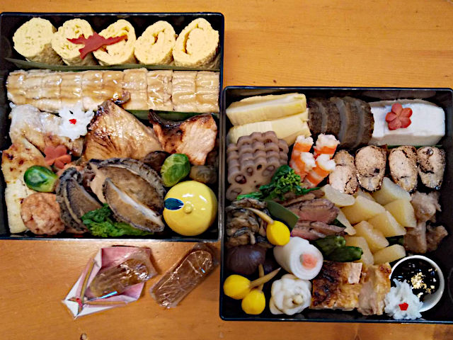 全て手作りのおせち料理｜新年を祝うにふさわしいこだわりの食材を使い、全て手作りによる職人の"技と心"が...