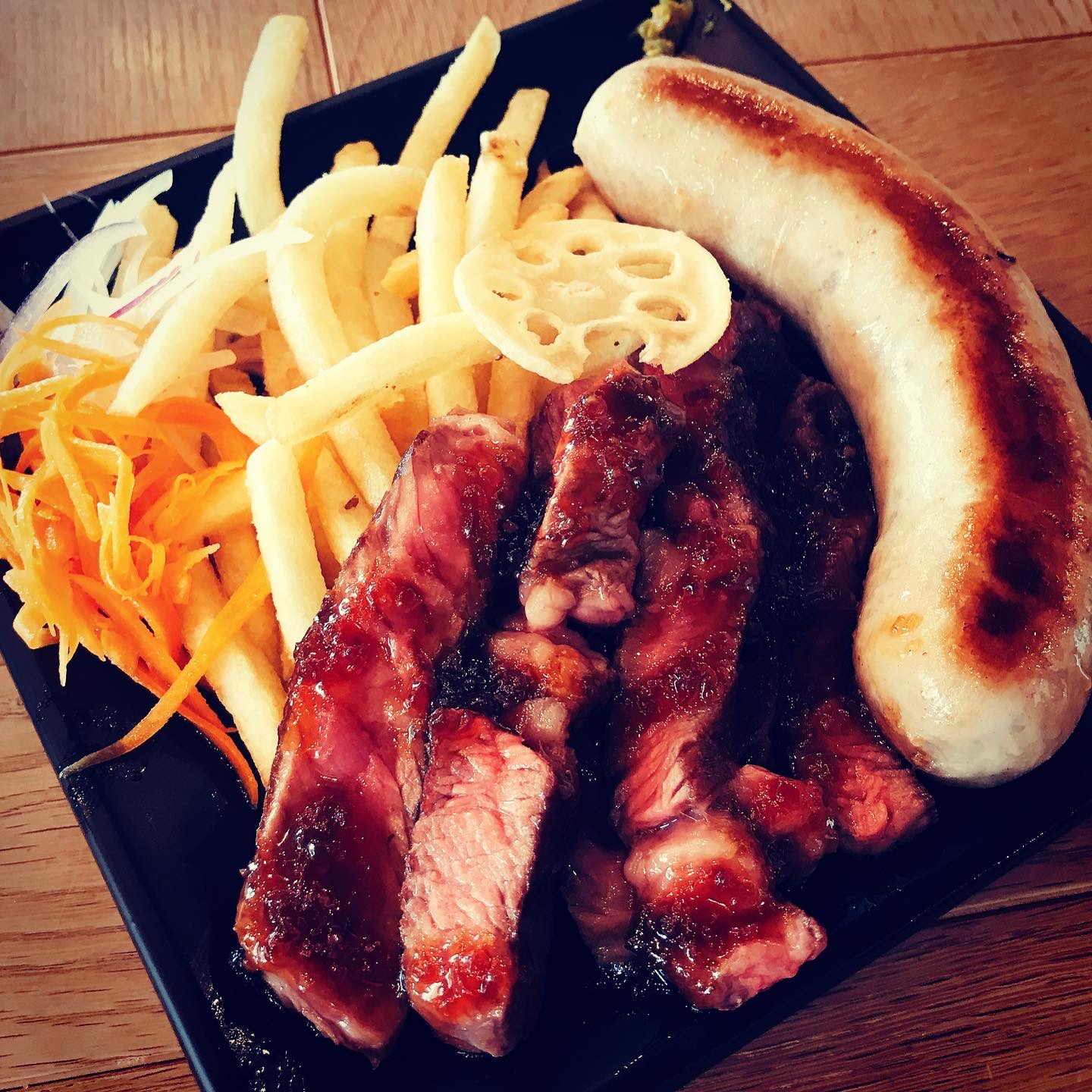 COWCOW  GRILLのレポート写真2（岐阜の食いしん坊担当）