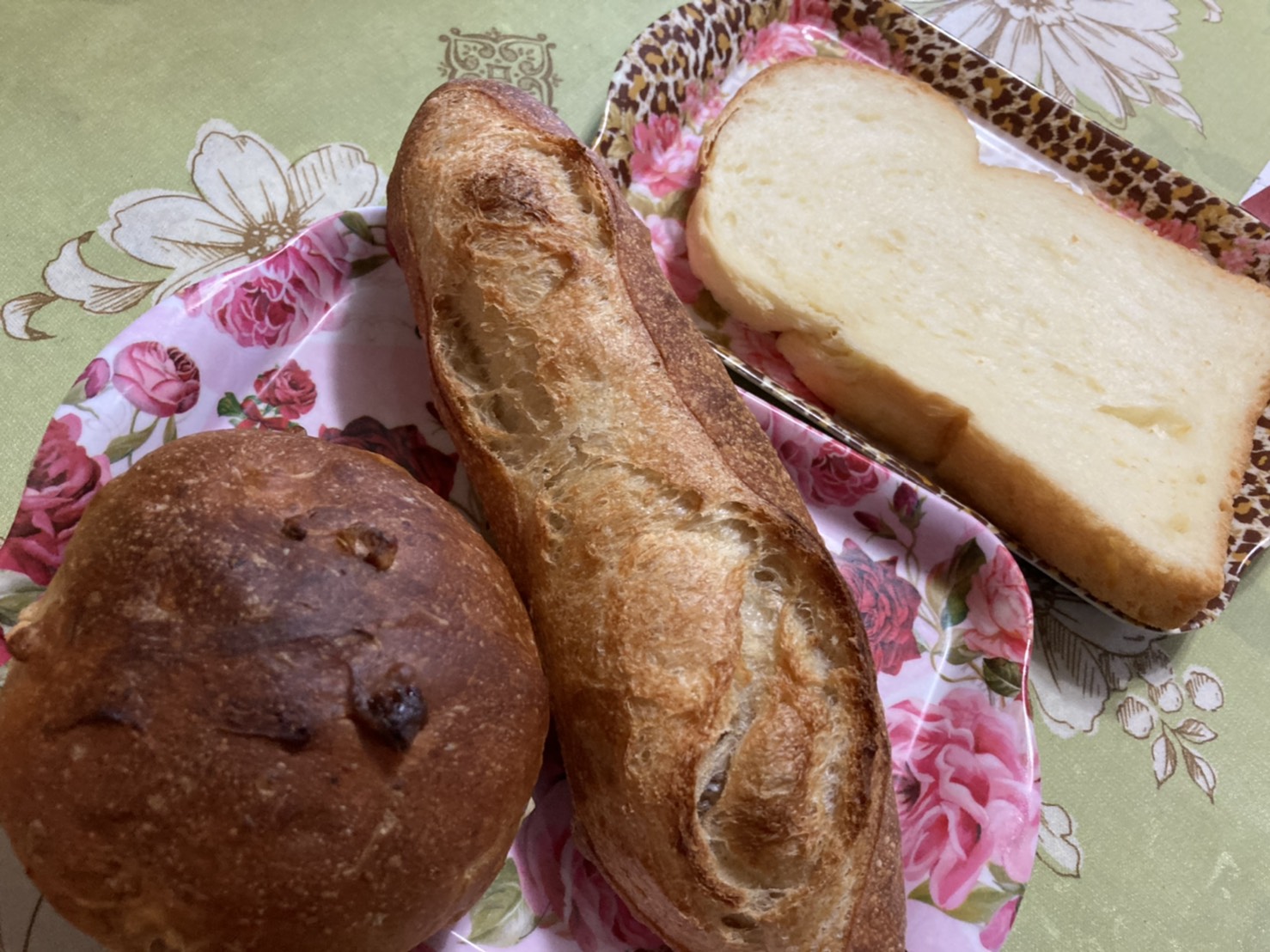 TAKAHASHI BAKERYのレポート写真1（えころん）