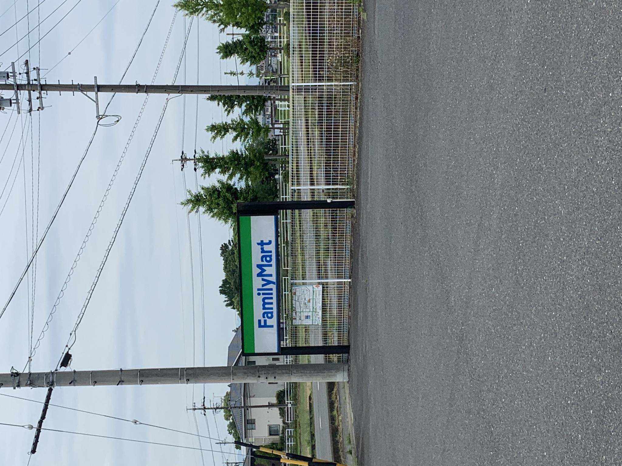 FamilyMart 柳津高桑店のレポート写真5（ポニョ）