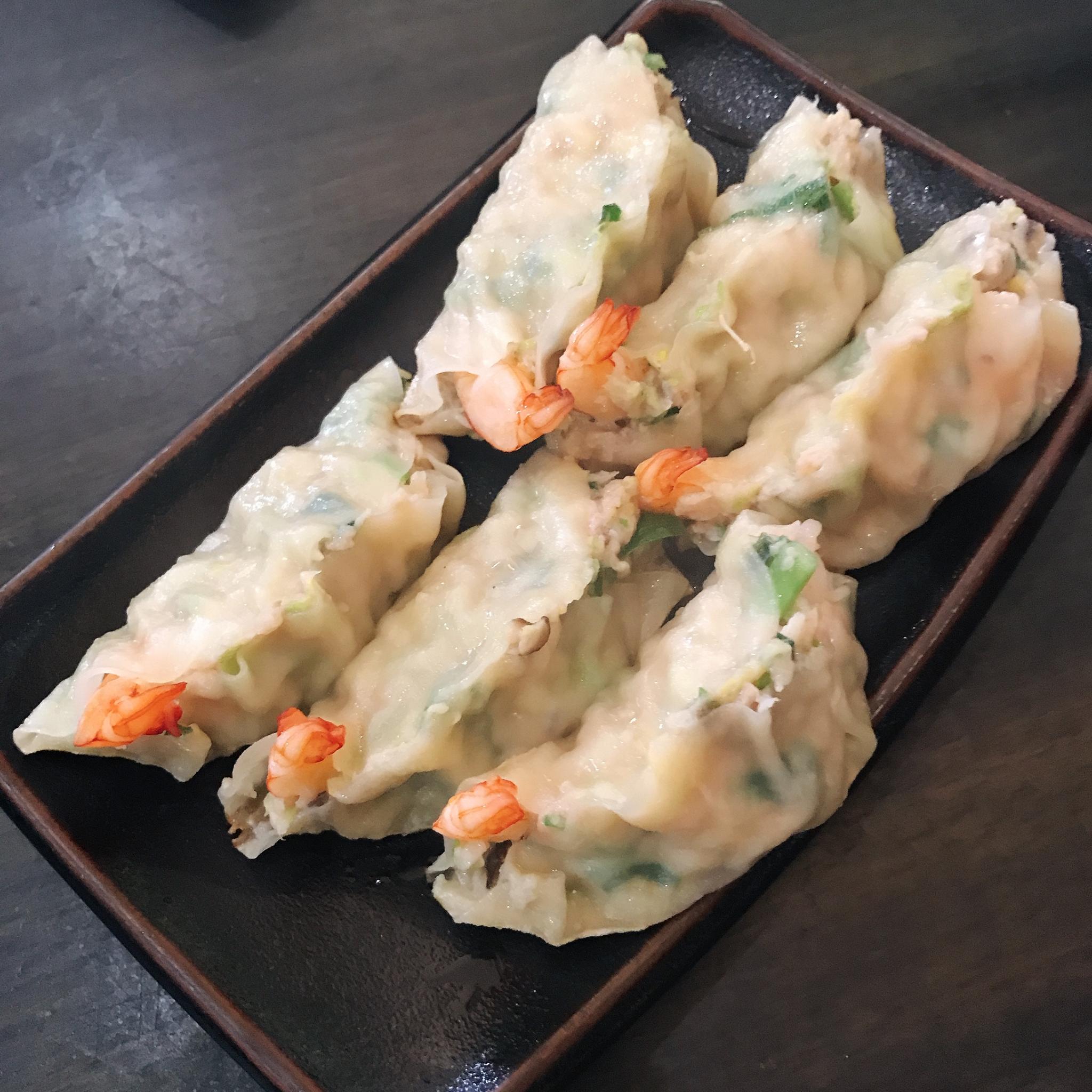 四川料理 餃子飯店のレポート写真1（岐阜の食いしん坊担当）