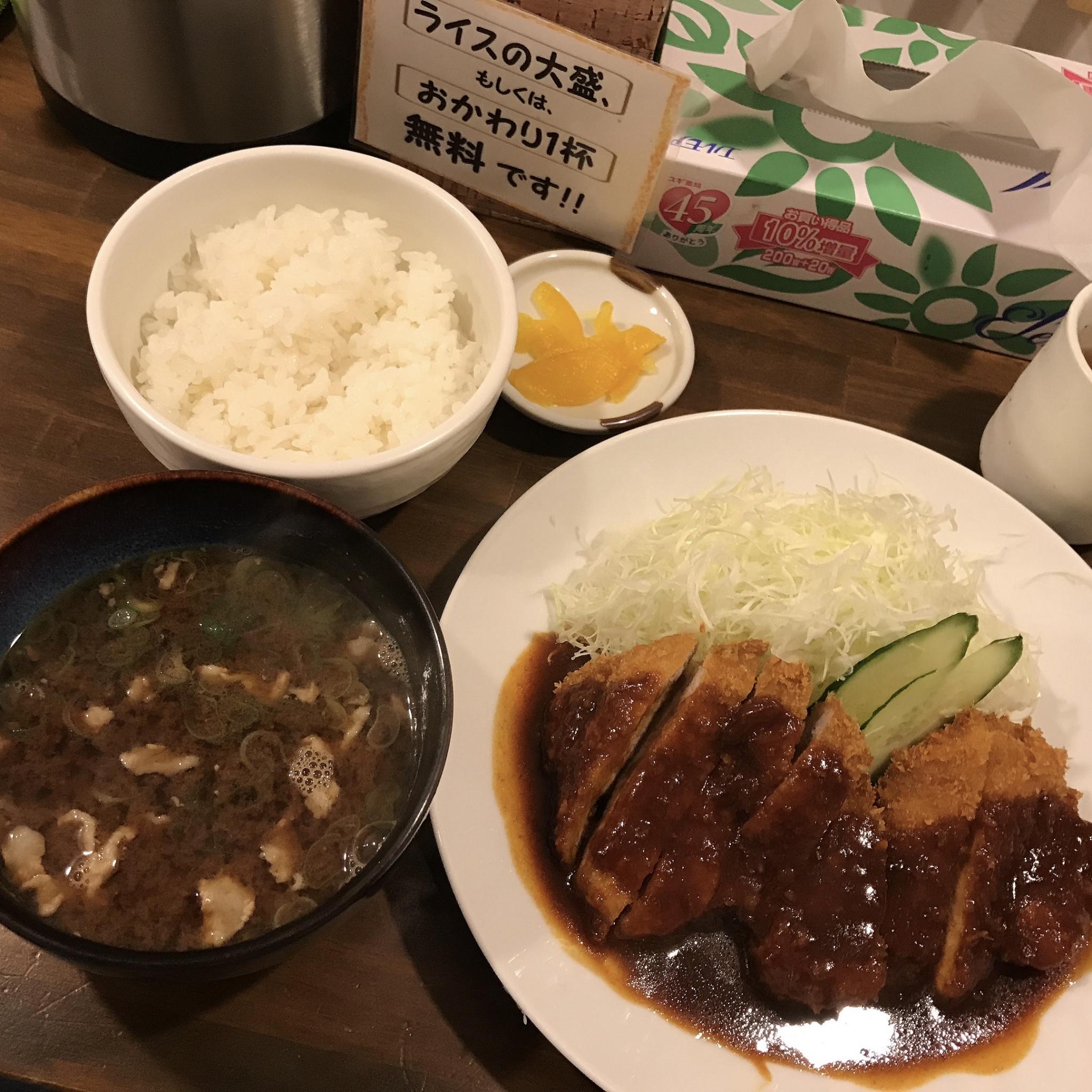 元祖みそかつ 一楽のレポート写真2（岐阜の食いしん坊担当）