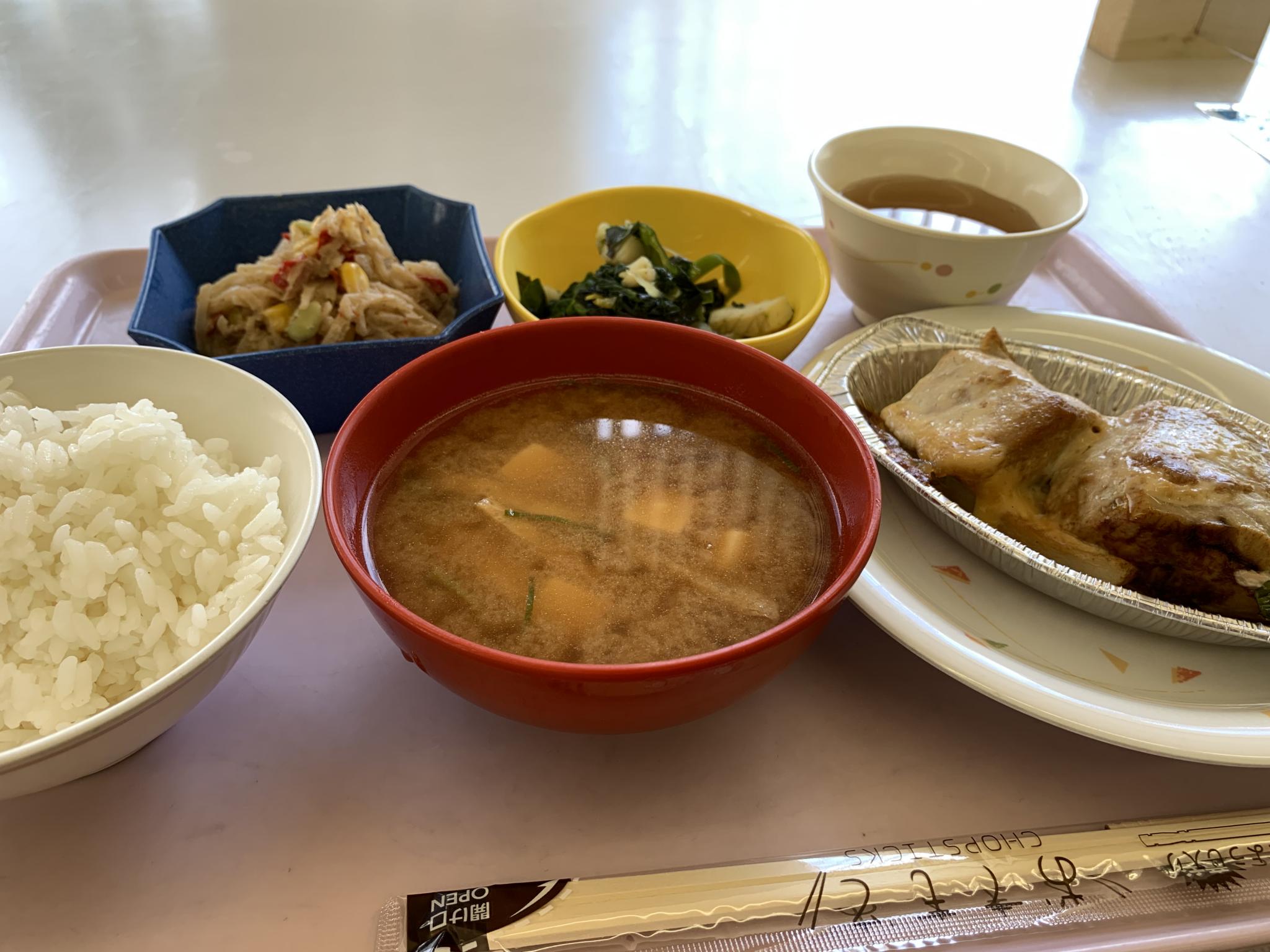 JA会館食堂のレポート写真1（ポニョ）