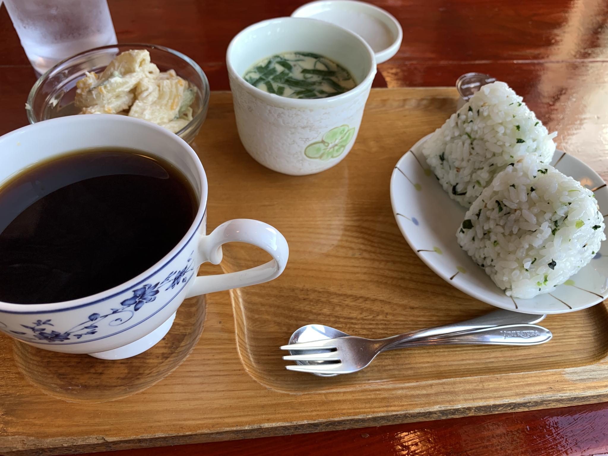 カフェテリア・ハーブのレポート写真1（ポニョ）