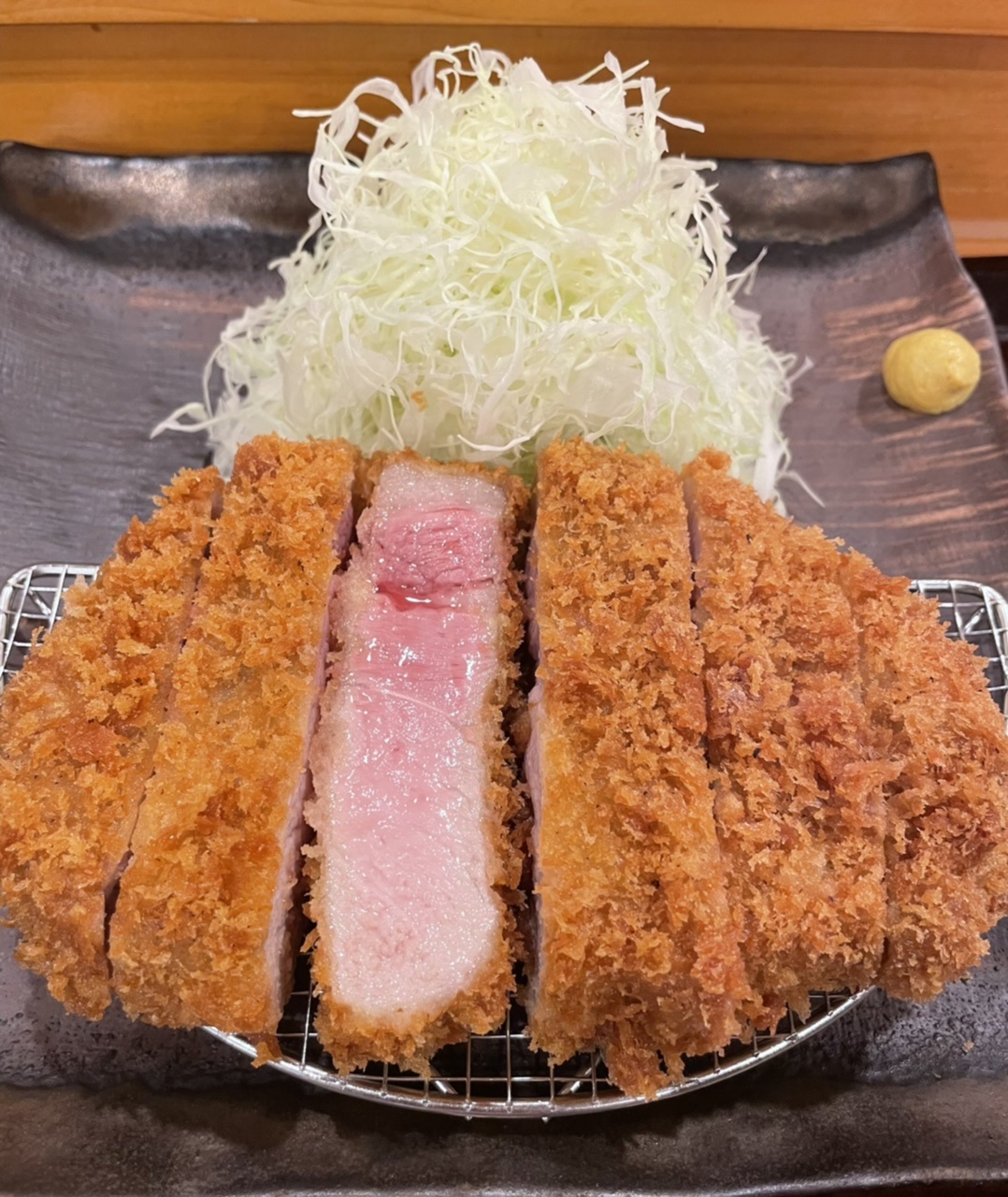 とんかつの太田家のレポート写真1（結衣）