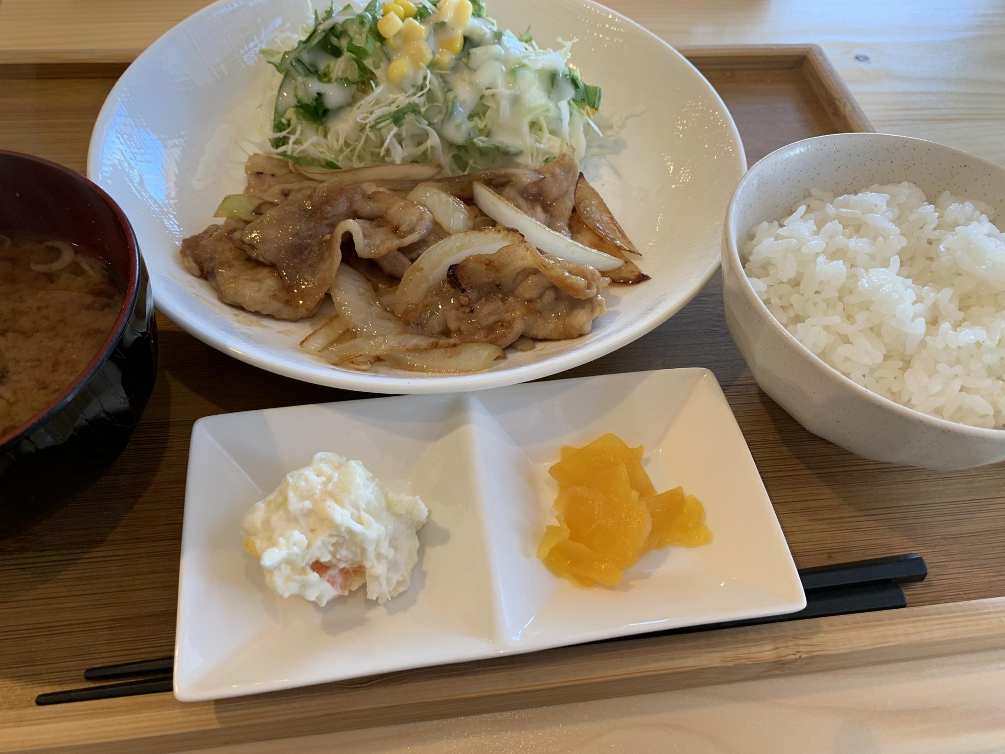 KITCHENわかのレポート写真1（ポニョ）