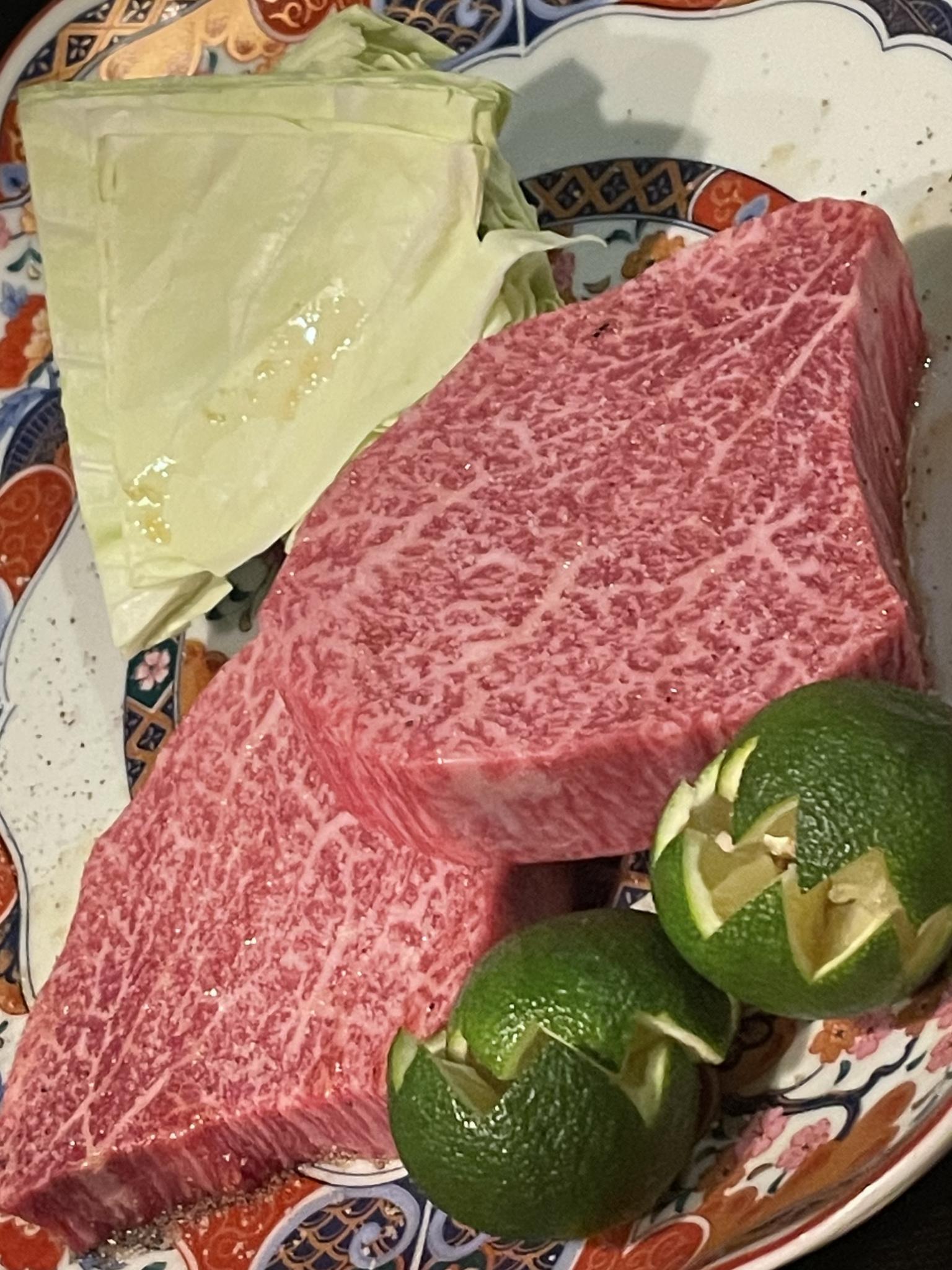 炭火焼肉 華やま 岐阜駅玉宮店のレポート写真1（岐阜の食いしん坊担当）
