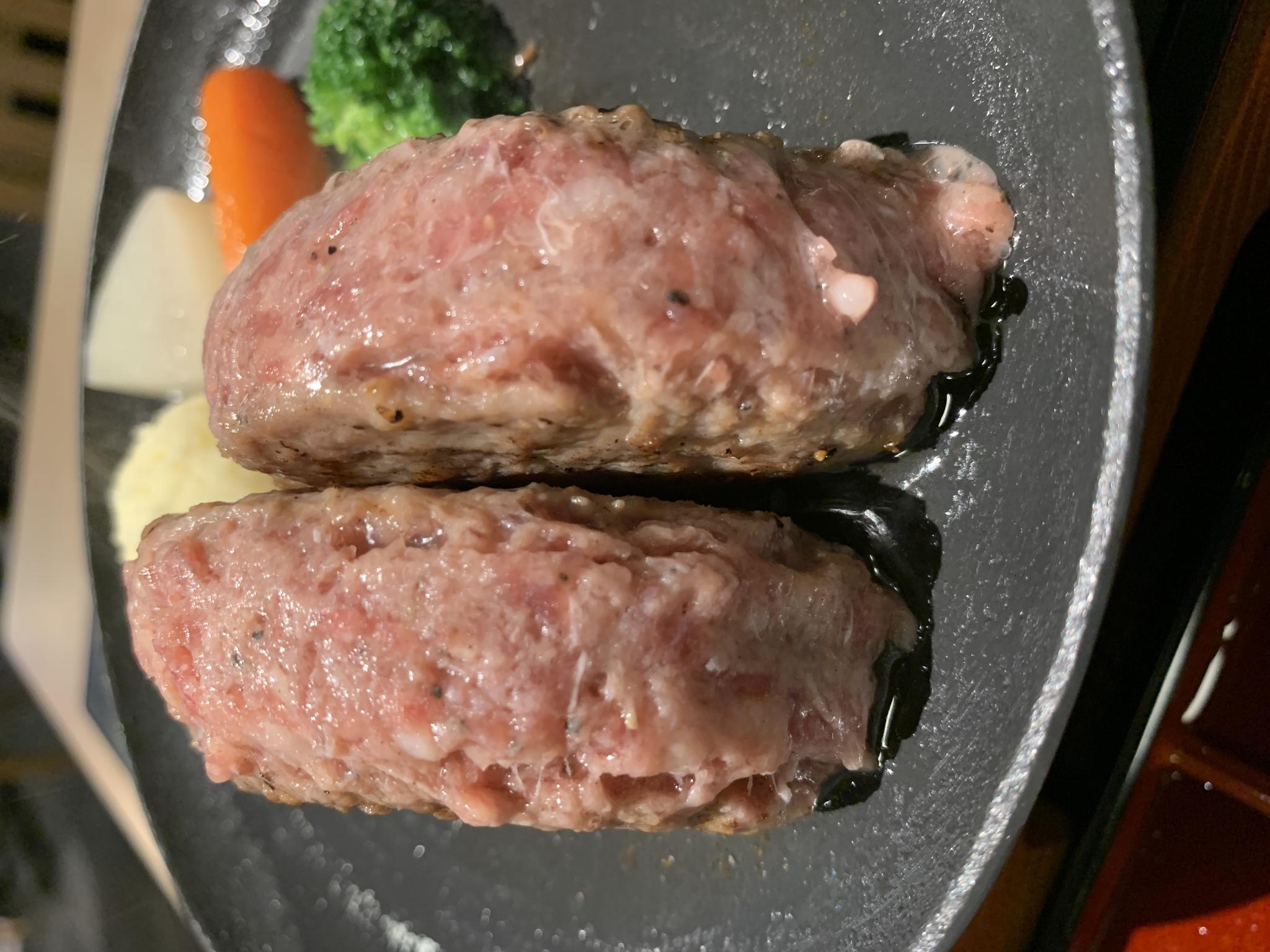 とろけるハンバーグ 福よし 岐阜長良店のレポート写真2（ポニョ）
