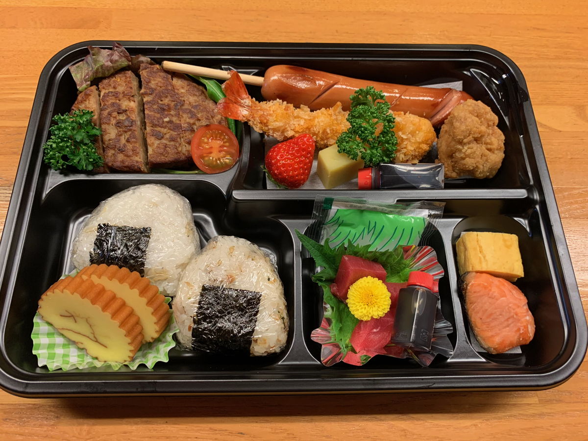 お子様用弁当…2,000円