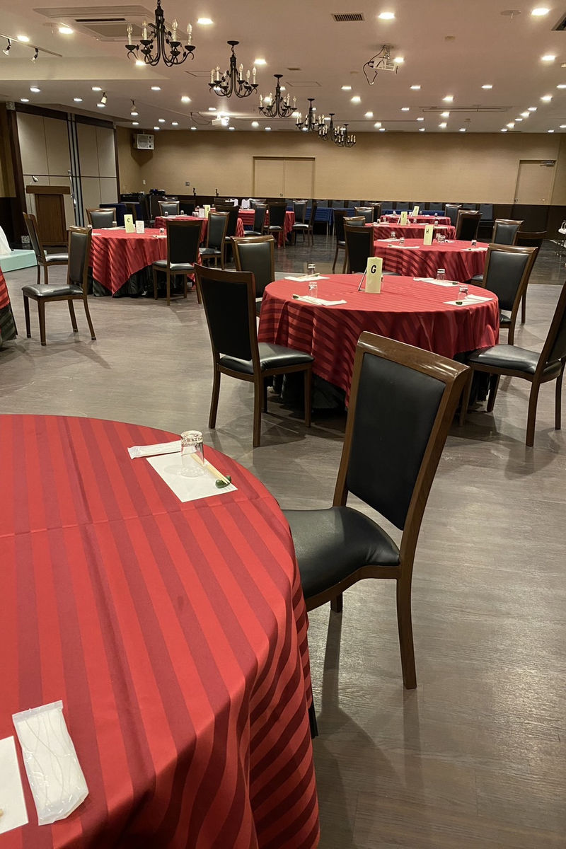 テーブルクロスを変えれば、ガラッとイメージを変えることもできる。