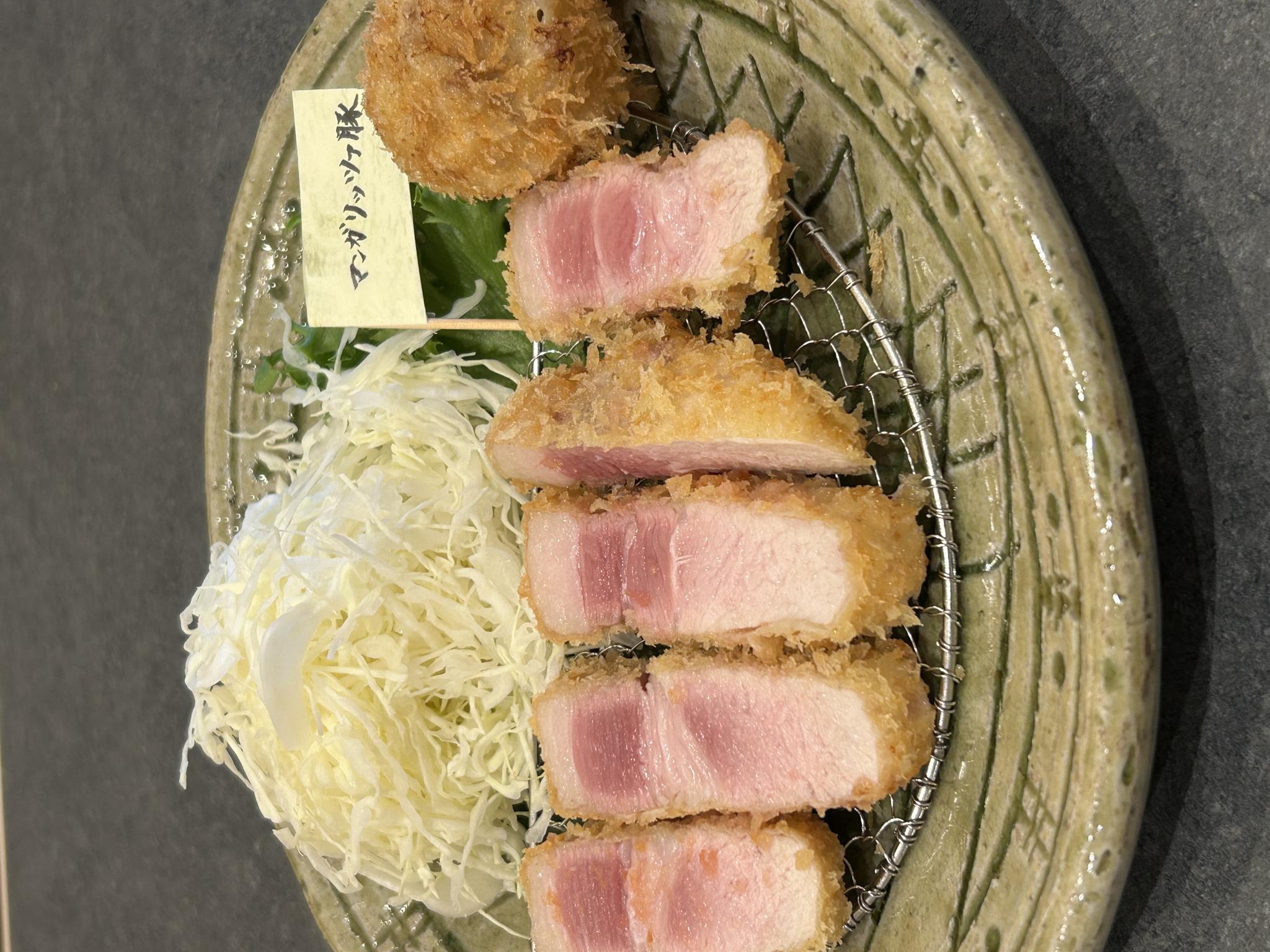 とんかつ螢水のレポート写真1（ポニョ）