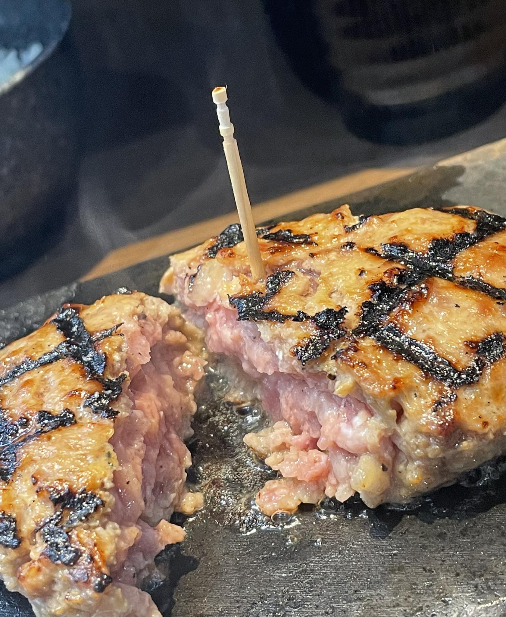 感動の肉と米 岐阜福光店のレポート写真1（岐阜の食いしん坊担当）