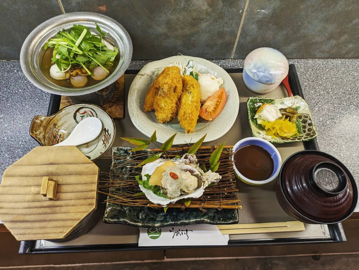 《冬季限定》牡蠣料理膳2,900円。牡蠣フライ、小鍋、牡蠣のグラタンなど牡蠣料理を堪能していただける膳。

