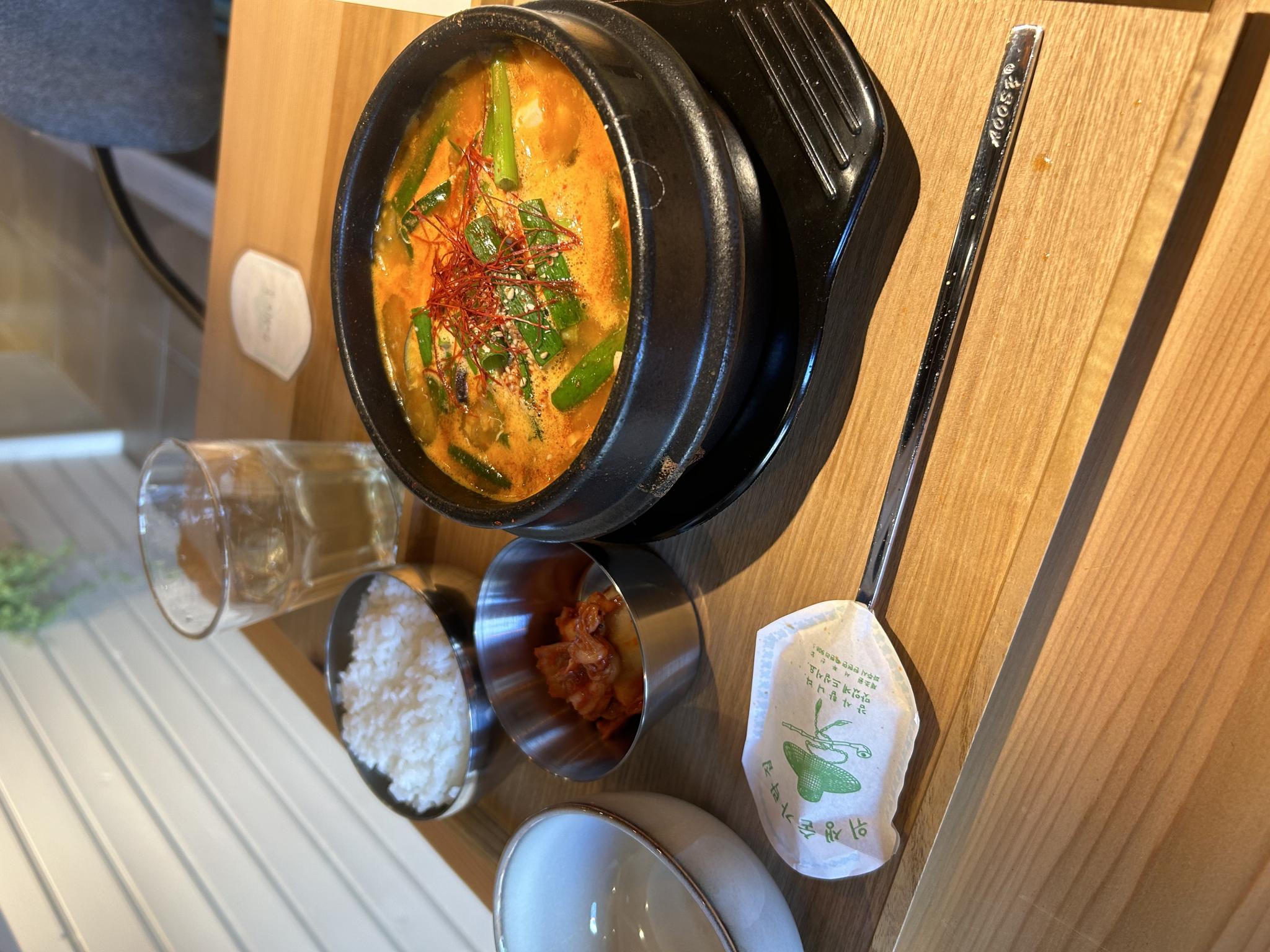 ハネルカフェ 柳ヶ瀬店のレポート写真1（ポニョ）