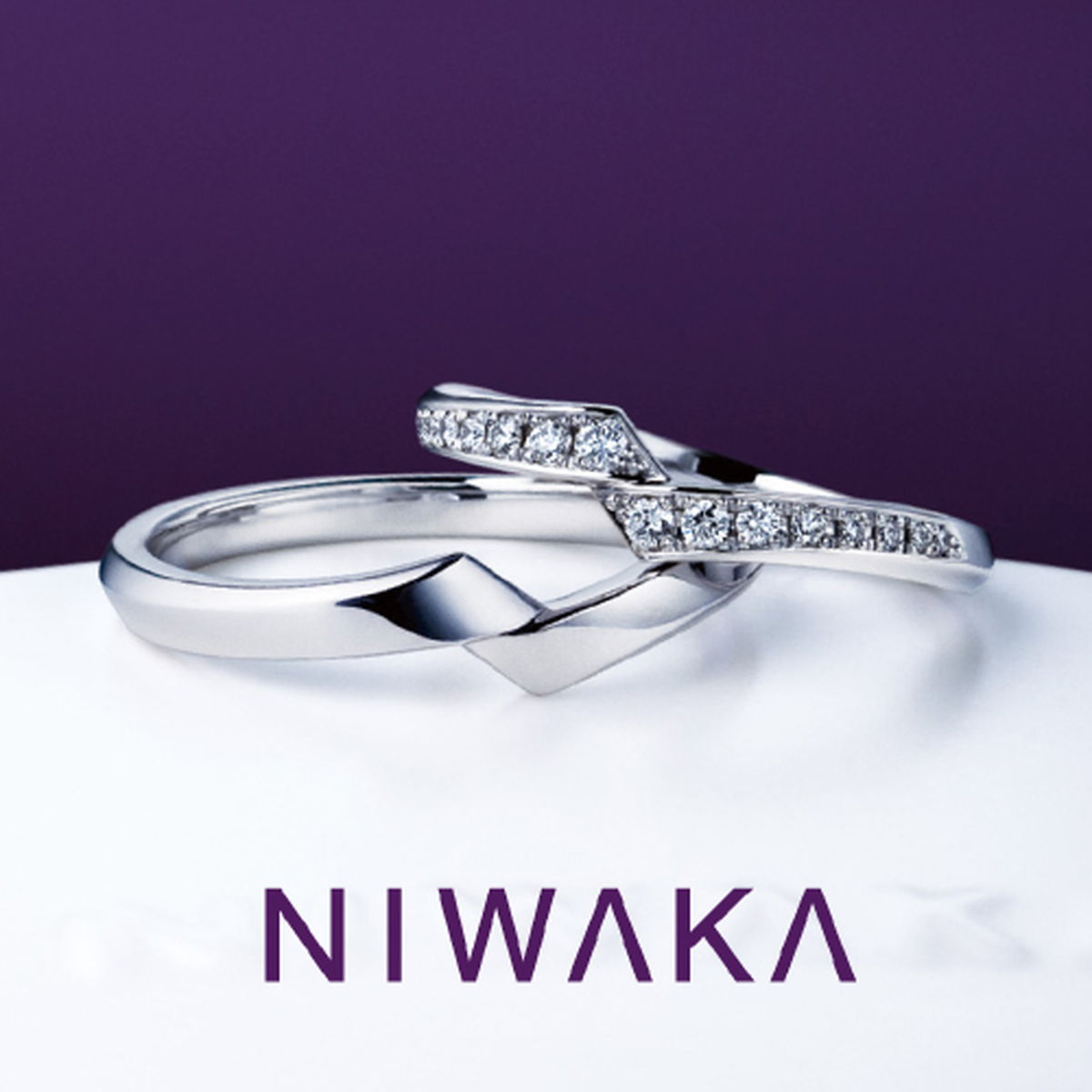 お肌も美しく輝く重ね着け指輪｜指輪の名前／綾（あや）
宿る想い／互いの心 つないで歩む
指への効果／中...