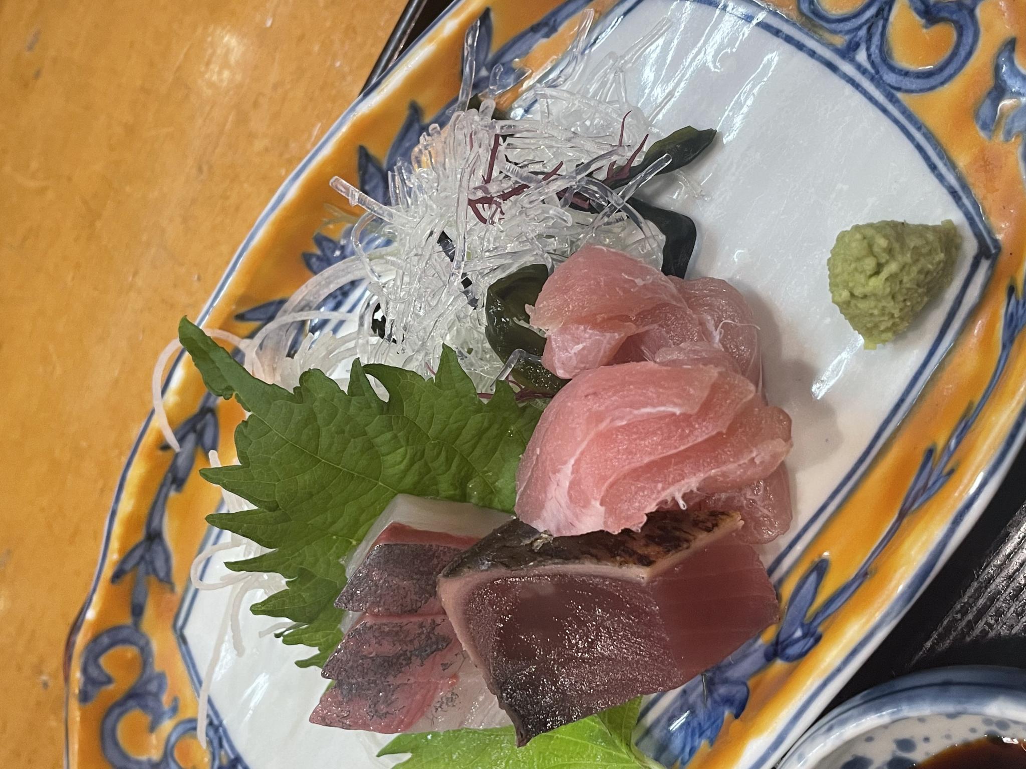 越前かに料理 丸福寿しのレポート写真2（岐阜の食いしん坊担当）