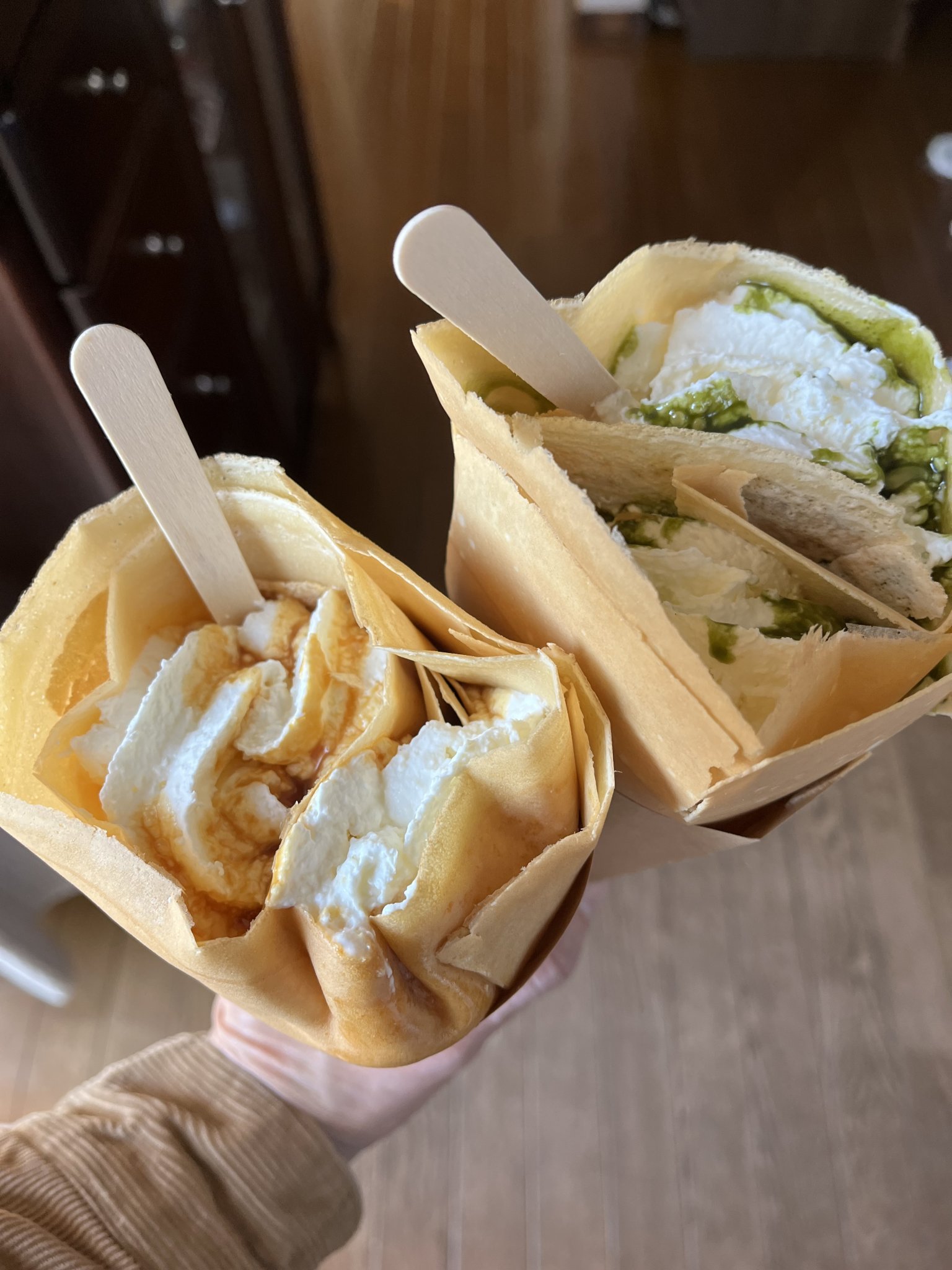 究極の生クリームクレープ専門店 CINQ MINUTES 岐阜店のレポート写真1（えころん）